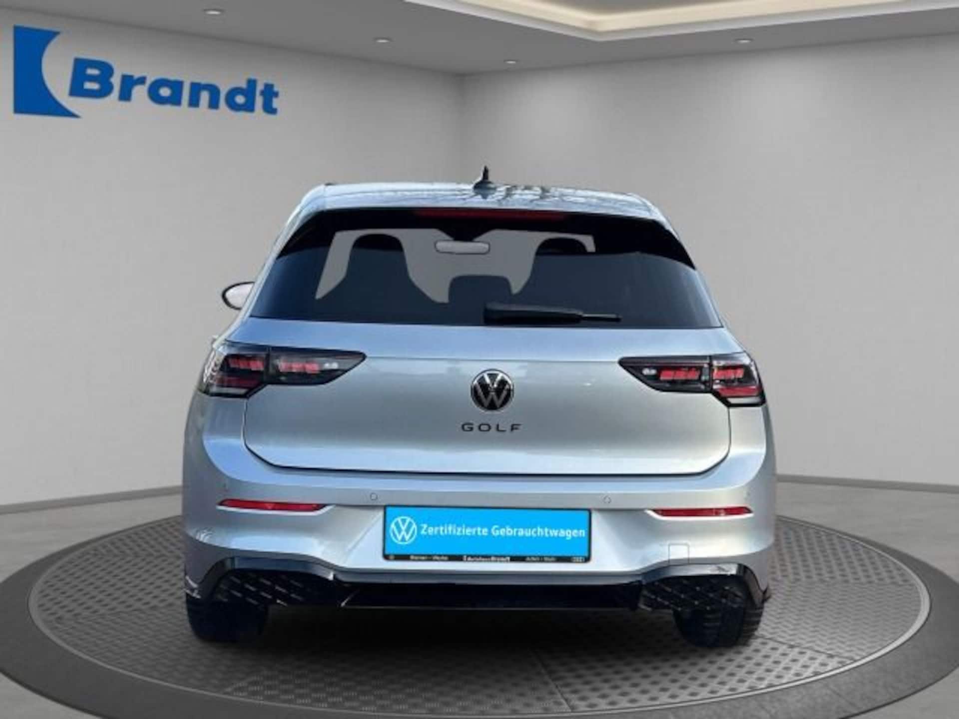 Volkswagen Golf R-Line