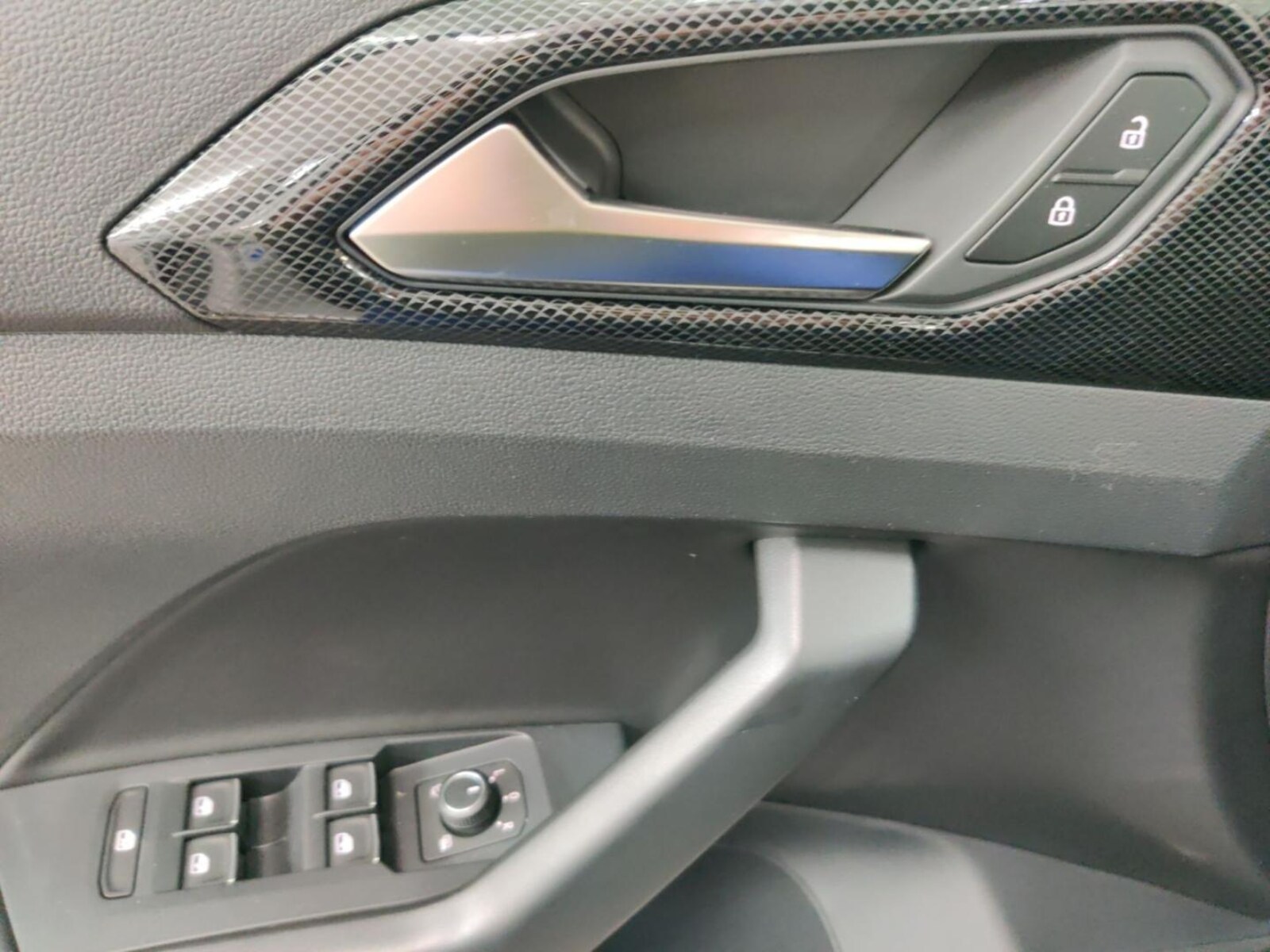 Volkswagen T-Cross – Bild 10