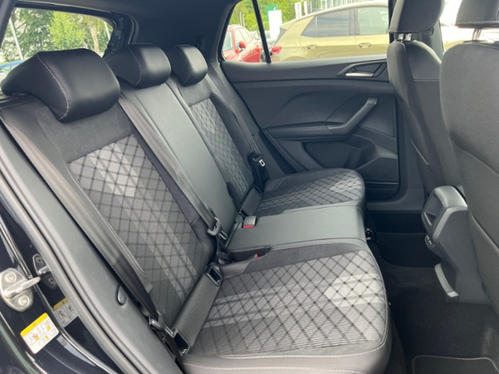 Volkswagen T-Cross – Bild 10