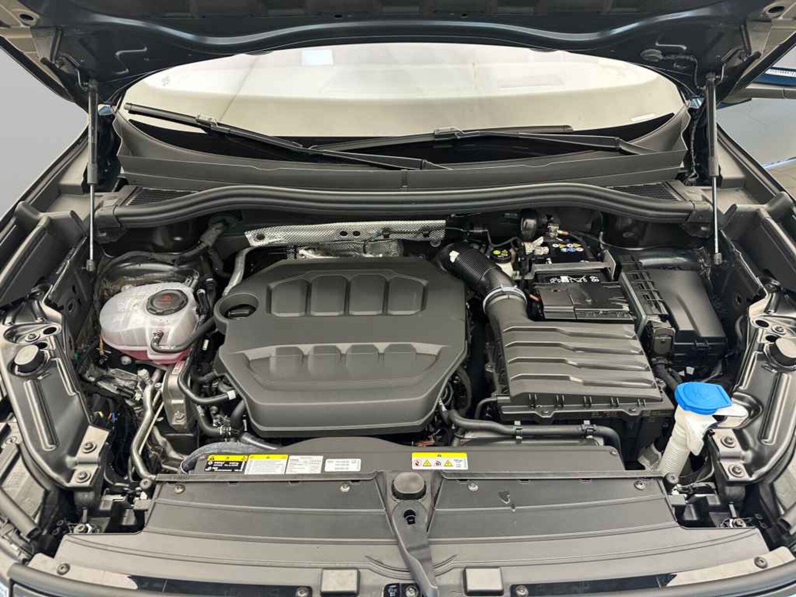 Volkswagen Tiguan – Bild 17