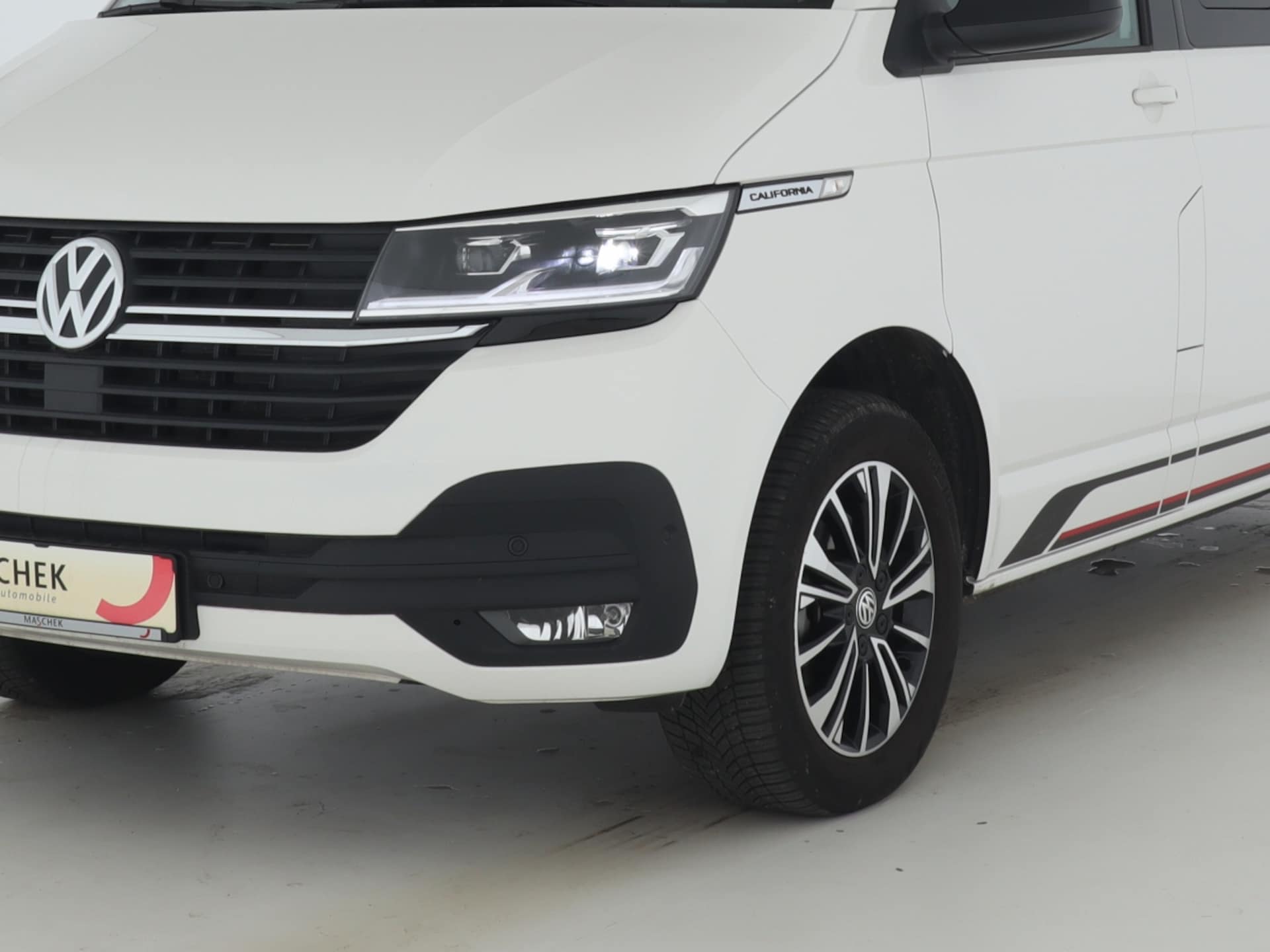 Volkswagen T6.1 California Beach