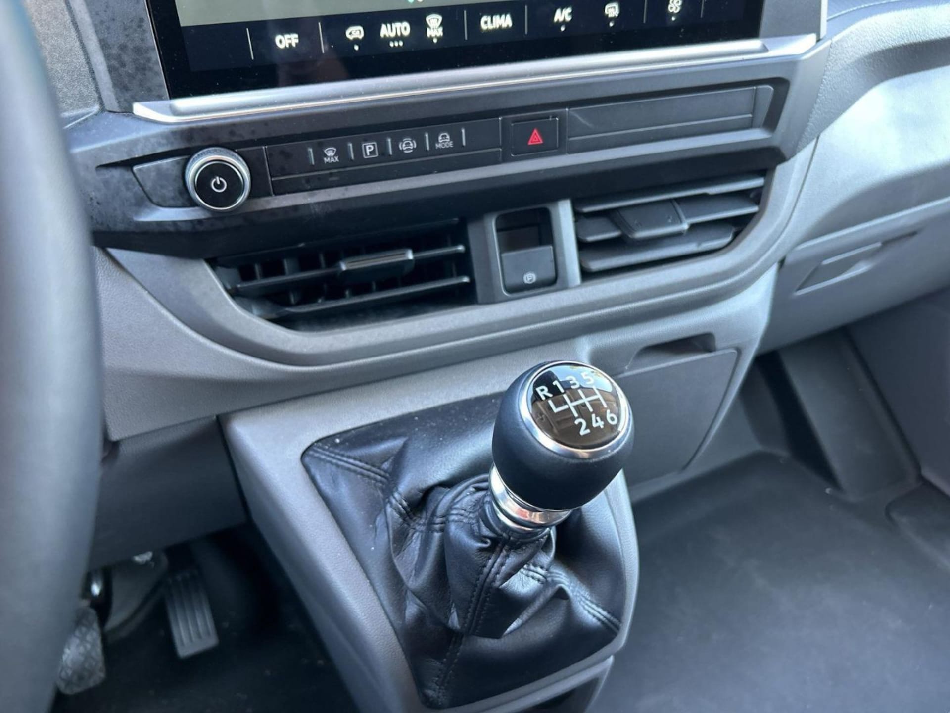 Volkswagen Transporter Kasten kurzer Radstand