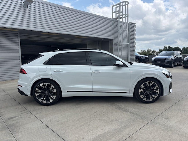 2026 Audi Q8