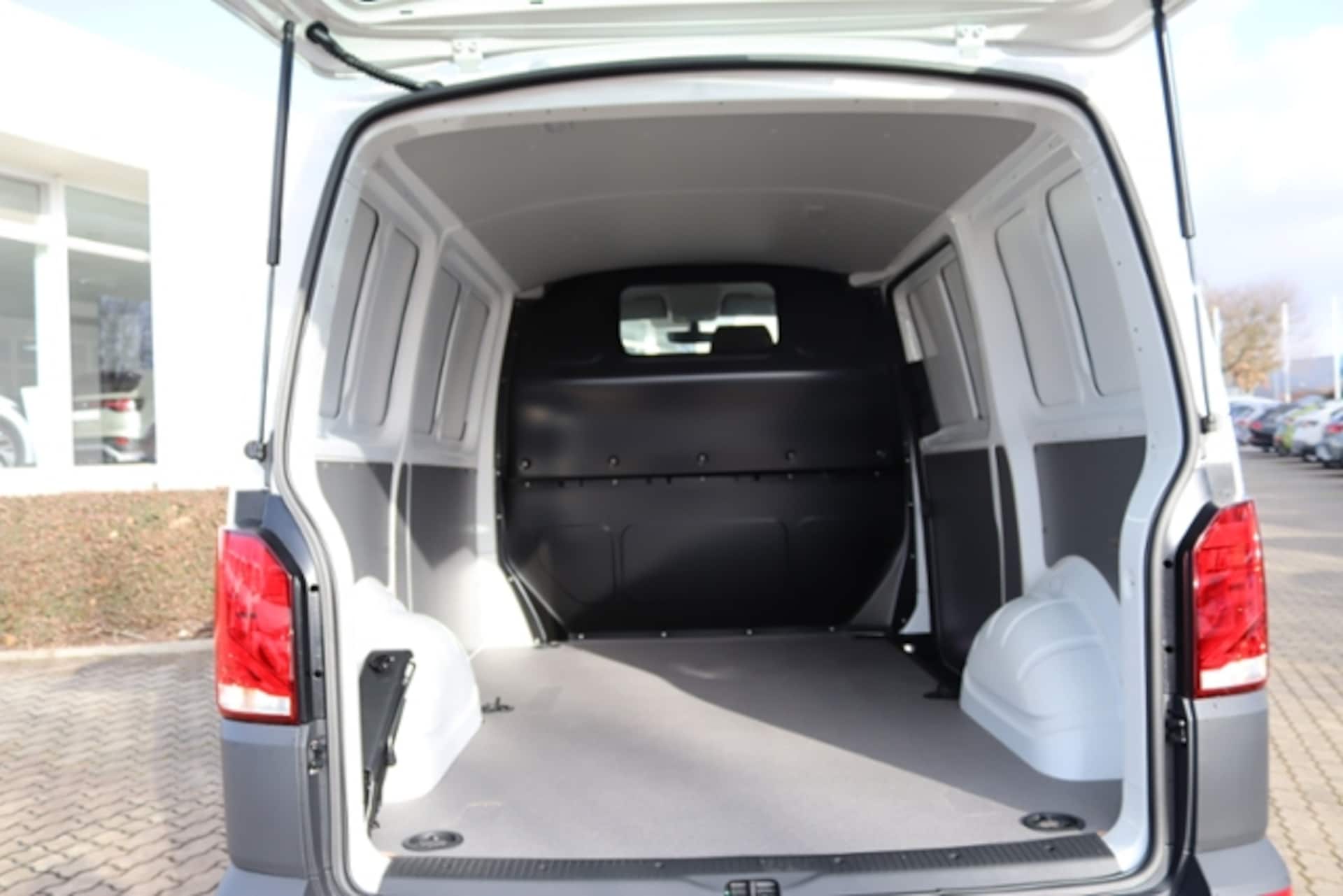 Volkswagen T6.1 Transporter Kasten kurzer Radstand