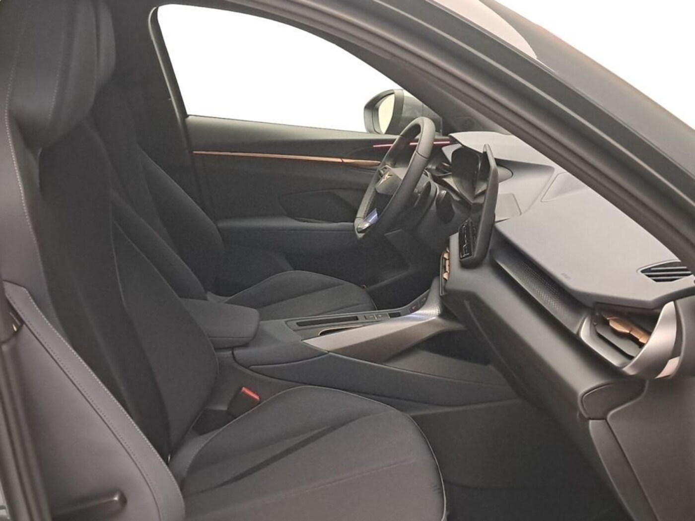 CUPRA Terramar 1.5 eTSI DSG 110 kW (150 CV) — photo 5