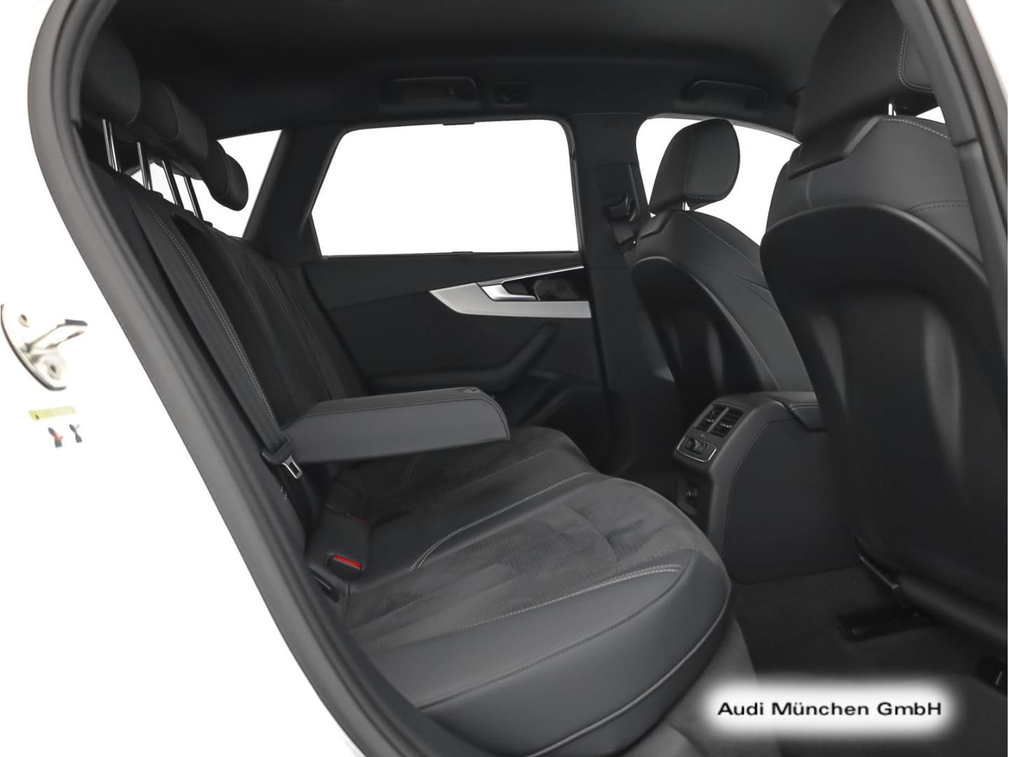 Bild über Audi A4 Avant S line 40 TFSI S tronic - für weitere Informationen kontaktieren Sie den Audi Partner