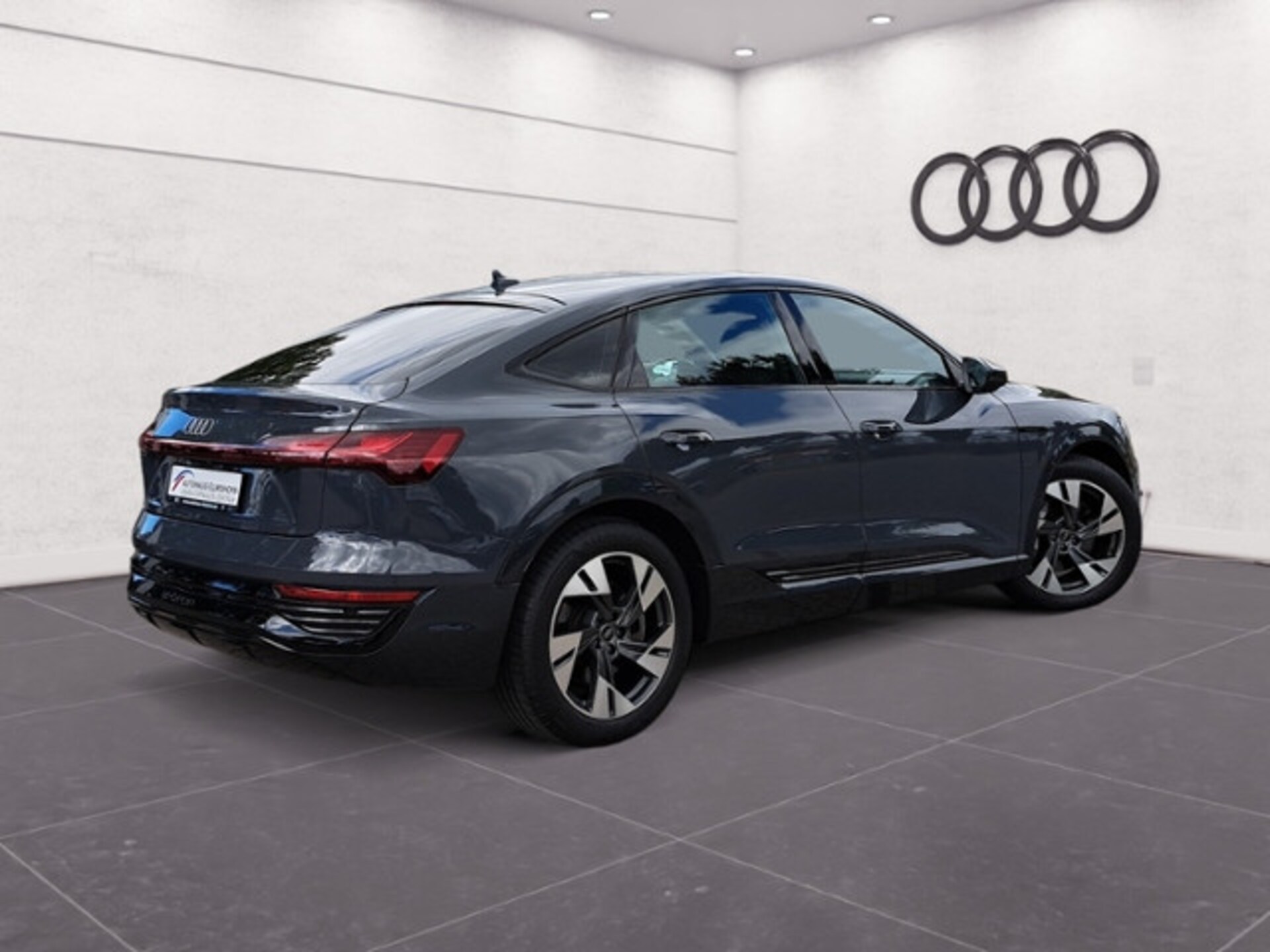 Audi Q8 Sportback e-tron Advanced