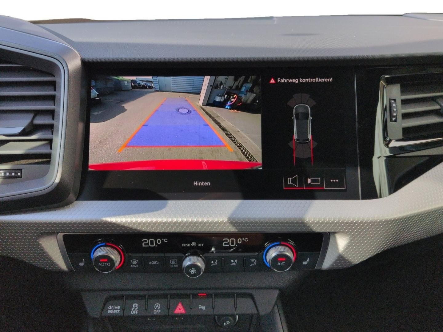 Bild über Audi A1 Sportback S line 40 TFSI S tronic - für weitere Informationen kontaktieren Sie den Audi Partner