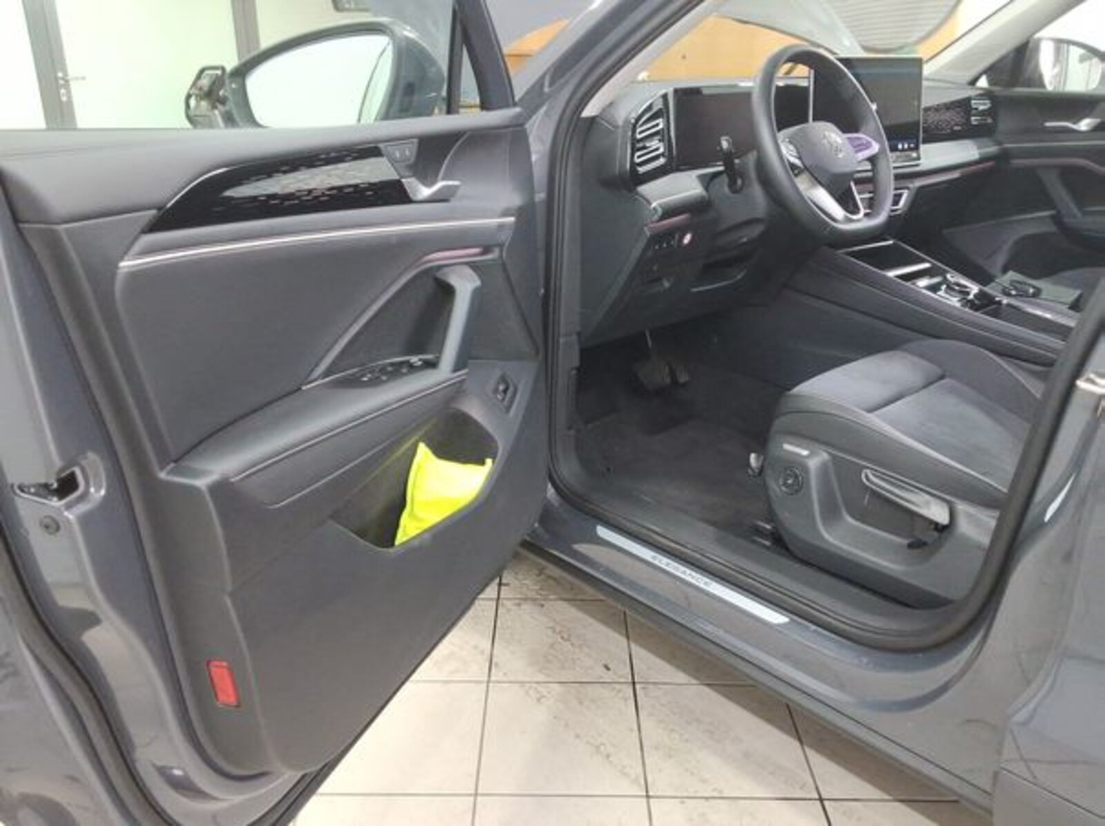 Volkswagen Tiguan – Bild 6