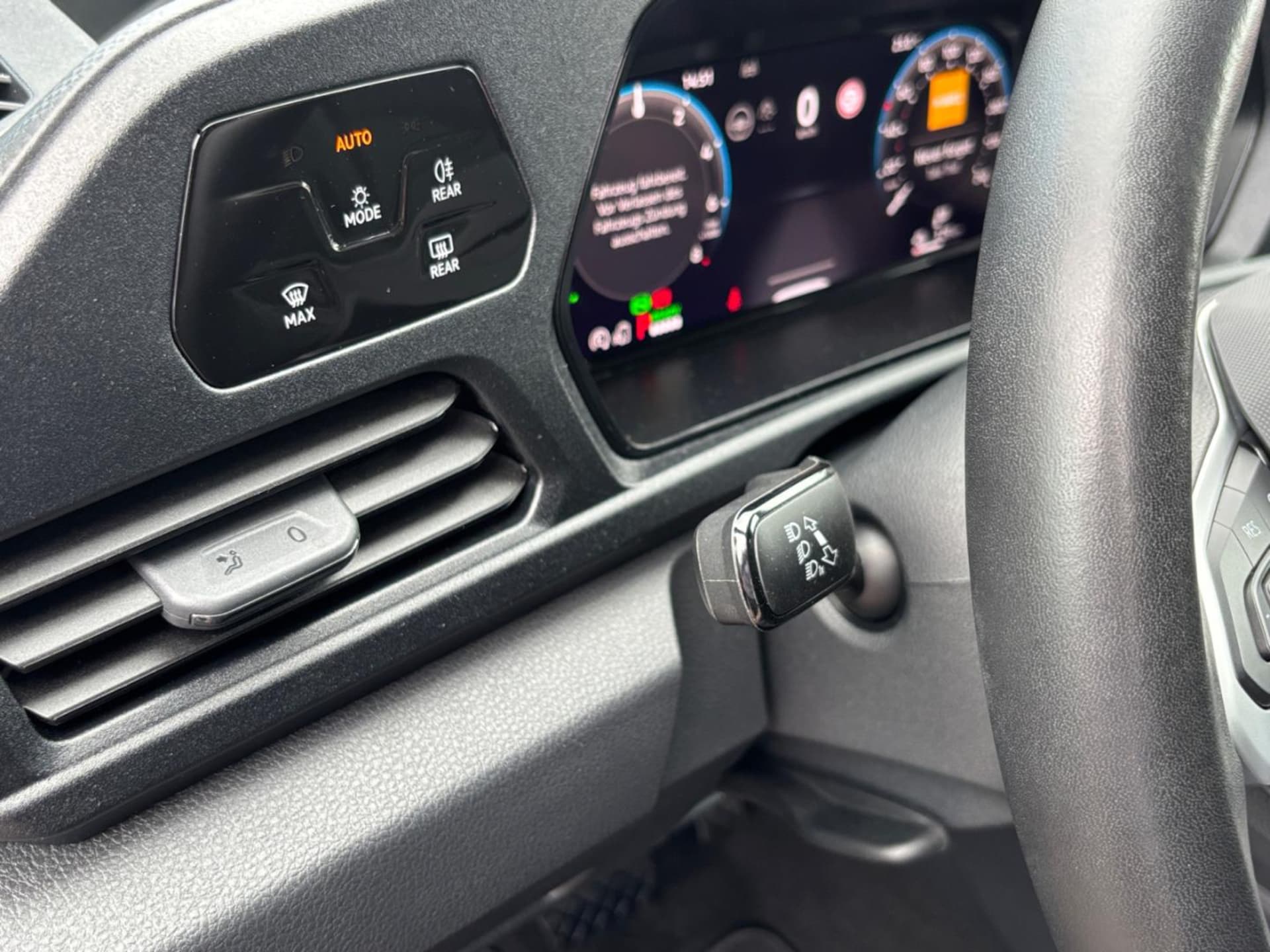 Volkswagen Caddy Basis-Modell