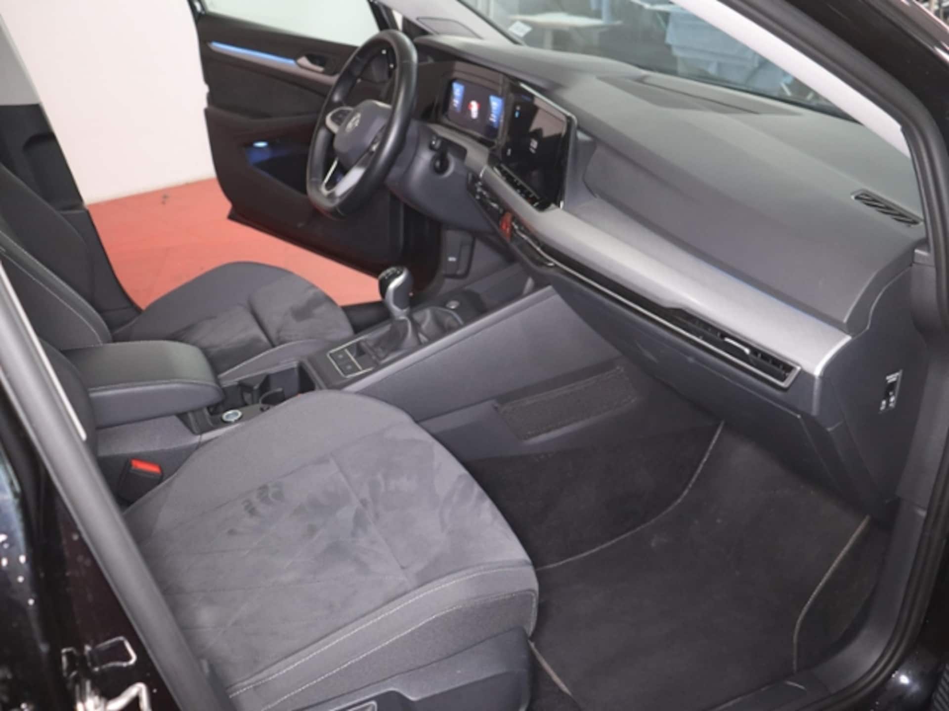 Volkswagen Golf Life