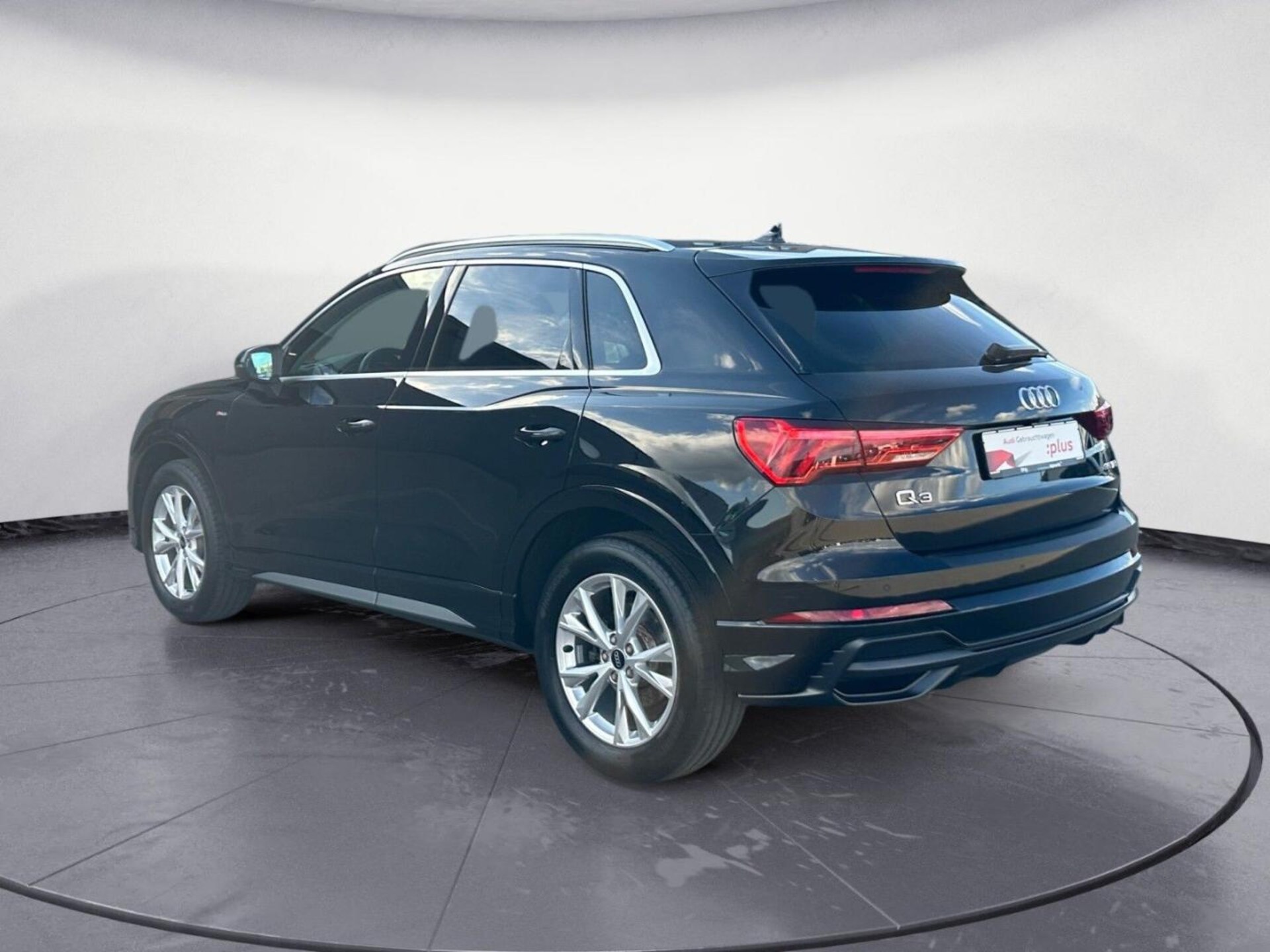 Audi Q3 SUV S line