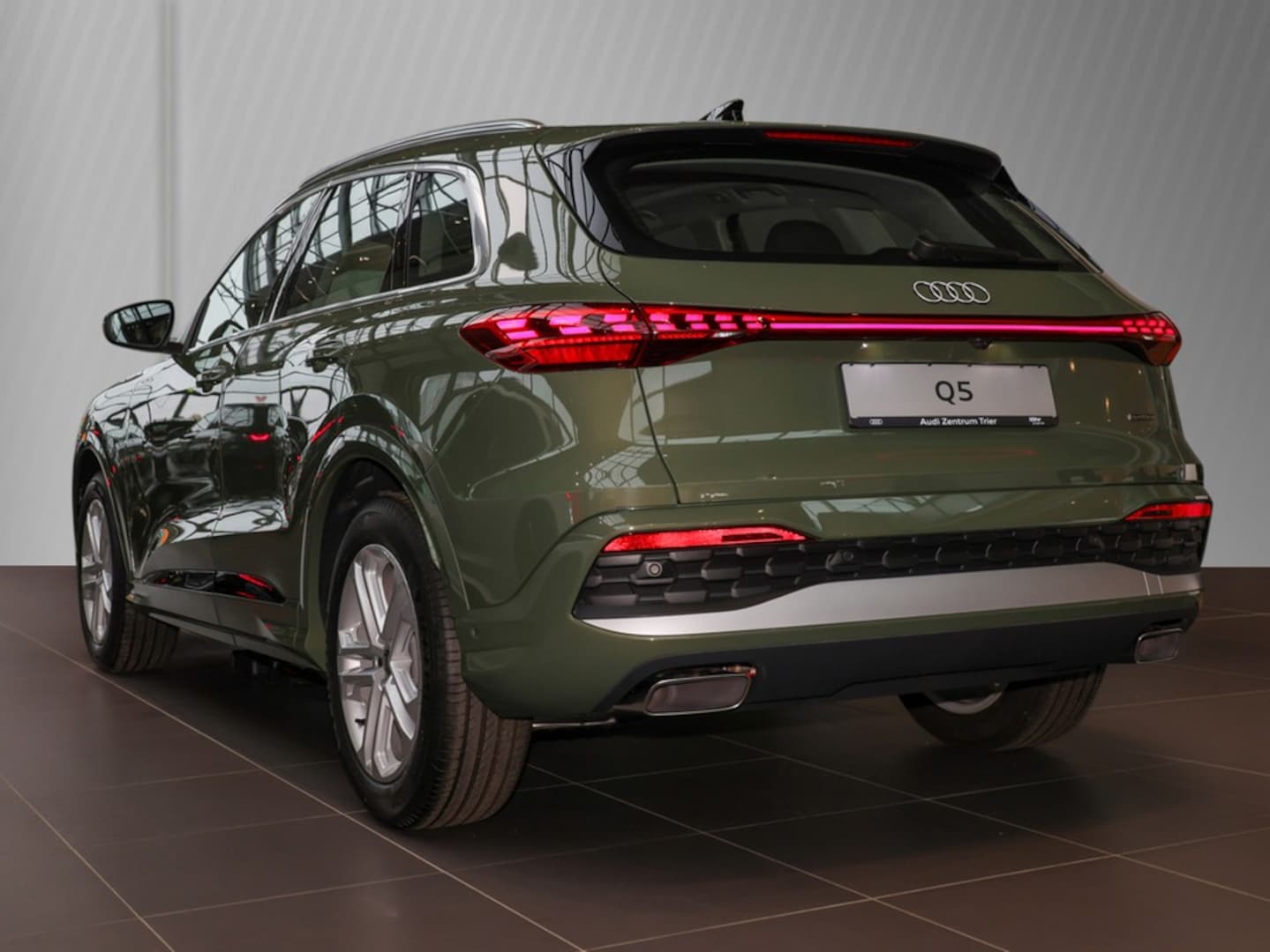 Bild über Audi Q5 SUV TFSI quattro 150 kW S tronic - für weitere Informationen kontaktieren Sie den Audi Partner