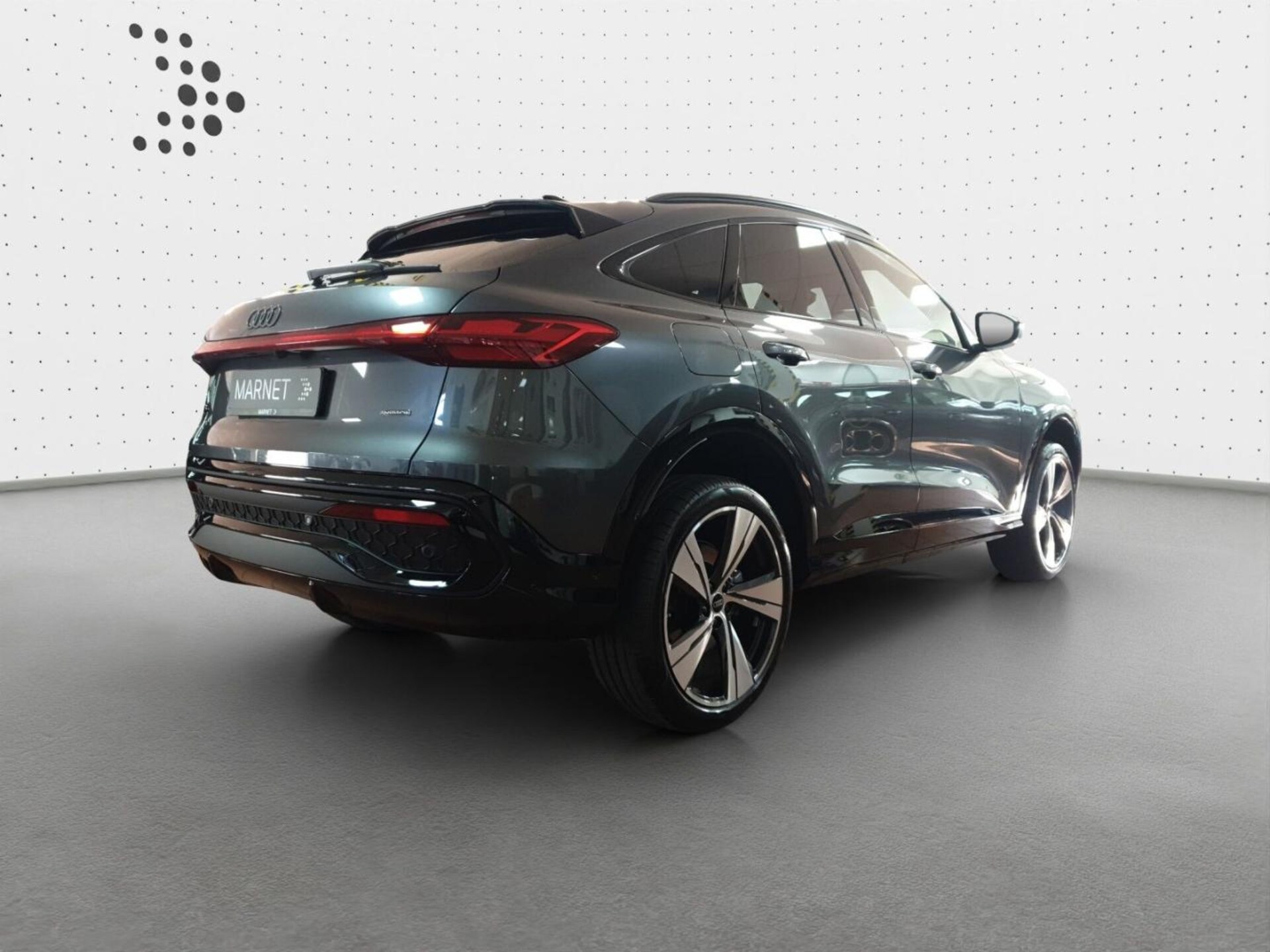 Audi Q5 Sportback edition one