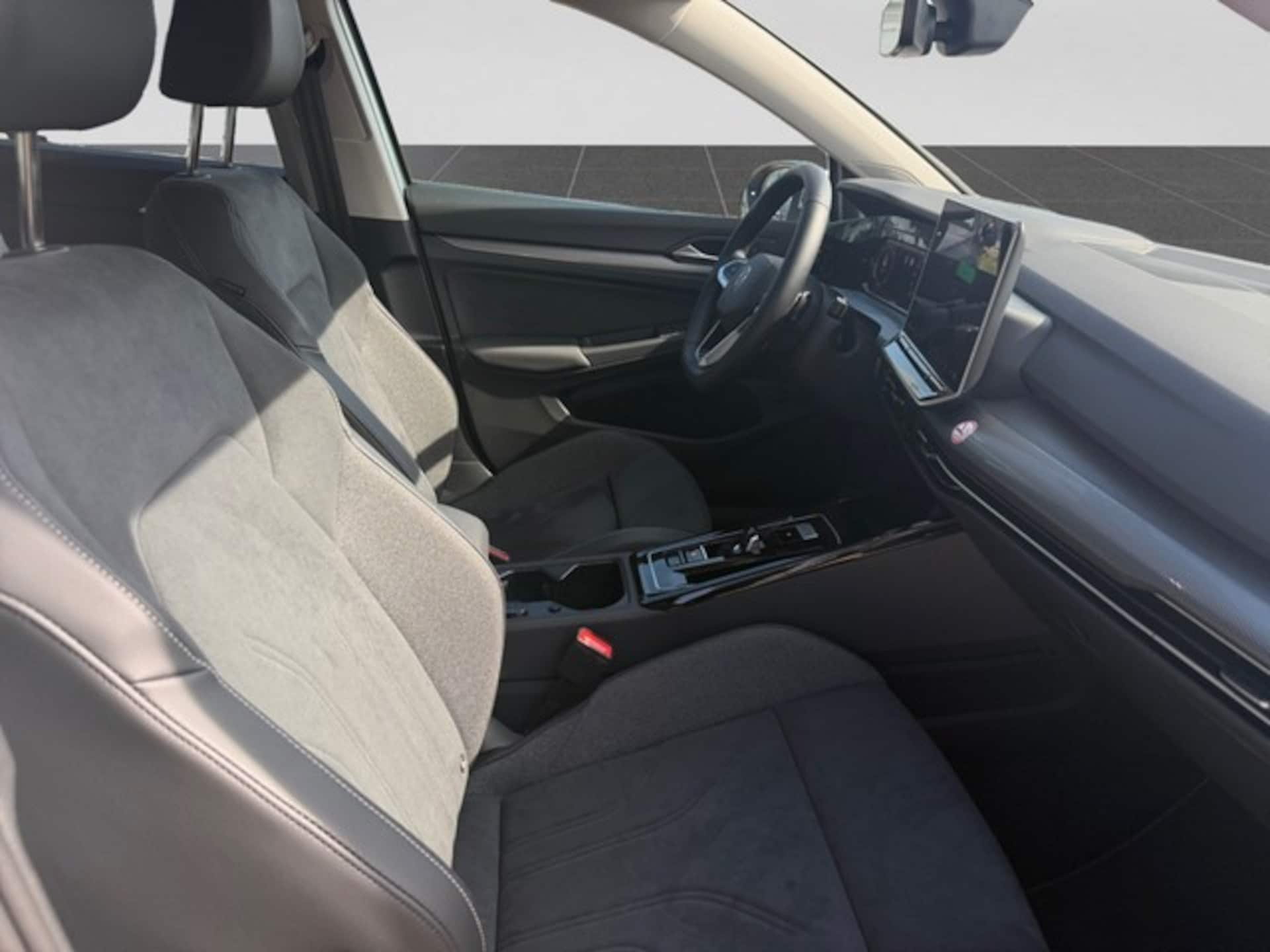 Volkswagen Golf Variant Style