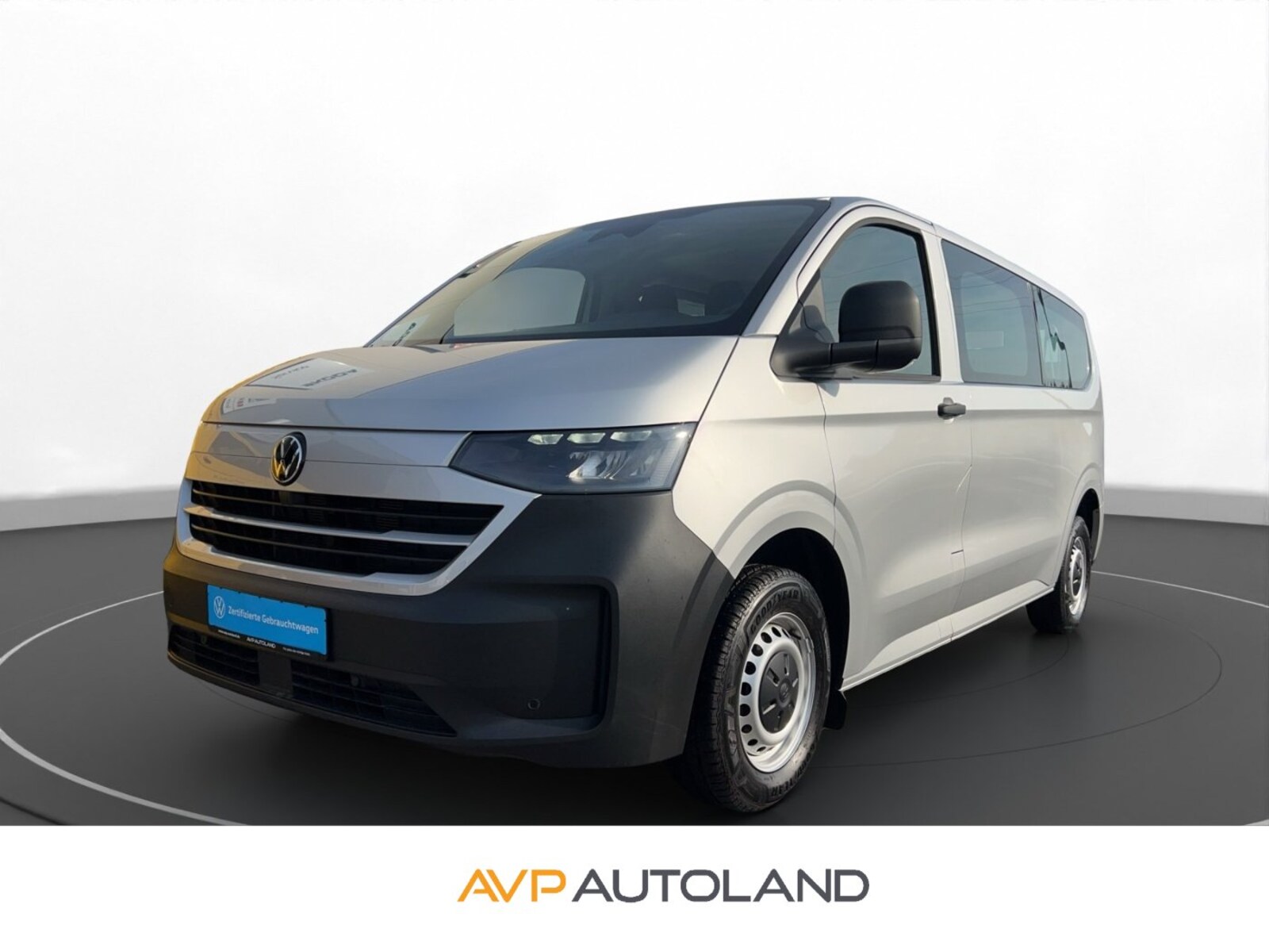 Volkswagen Transporter Kombi langer Radstand