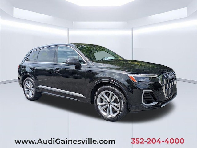 Photo of 2025 Audi Q7