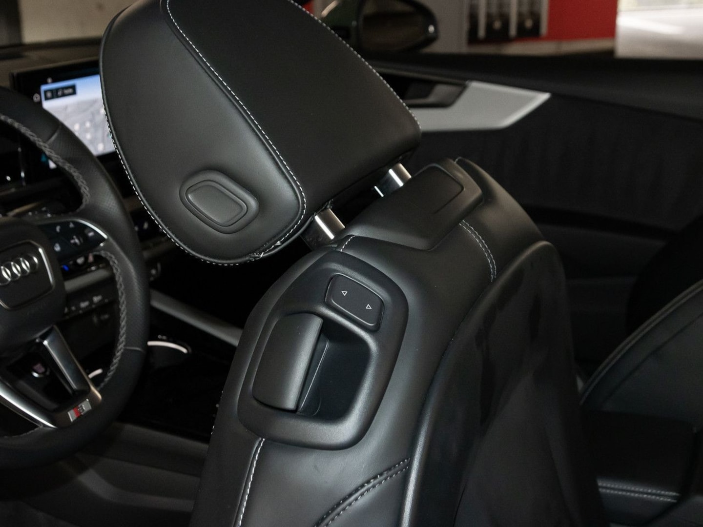 Bild über Audi A5 Cabriolet S line 45 TFSI quattro S tronic - für weitere Informationen kontaktieren Sie den Audi Partner