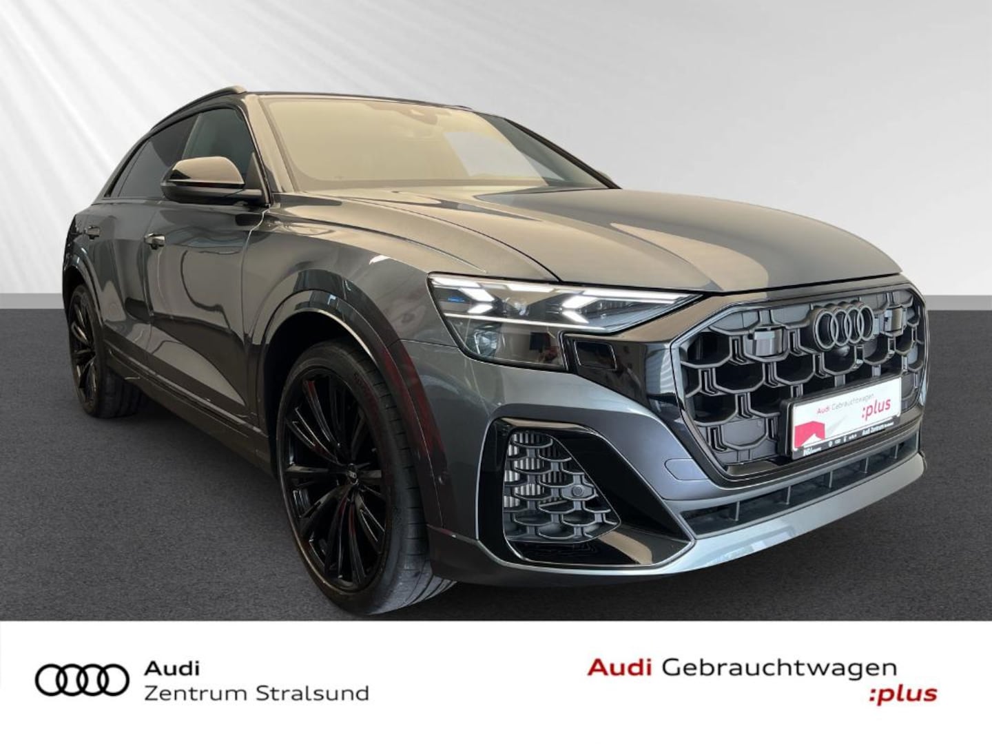 Bild über Audi SQ8 SUV TFSI quattro tiptronic - für weitere Informationen kontaktieren Sie den Audi Partner