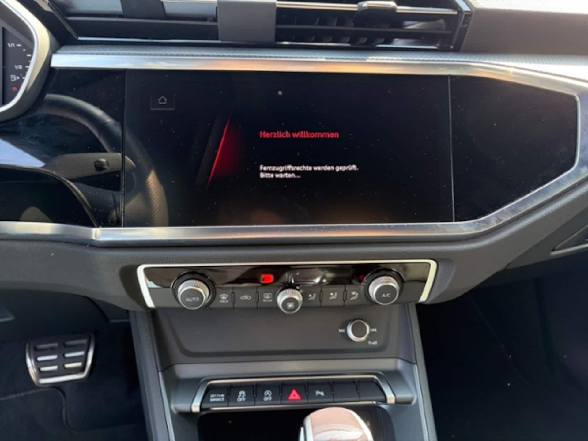 Audi Q3 Sportback S line