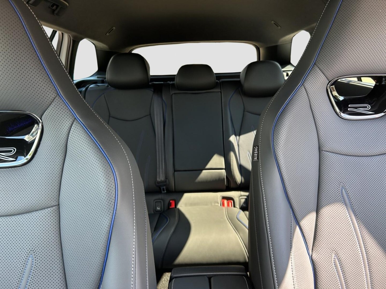 Volkswagen Passat – Bild 17