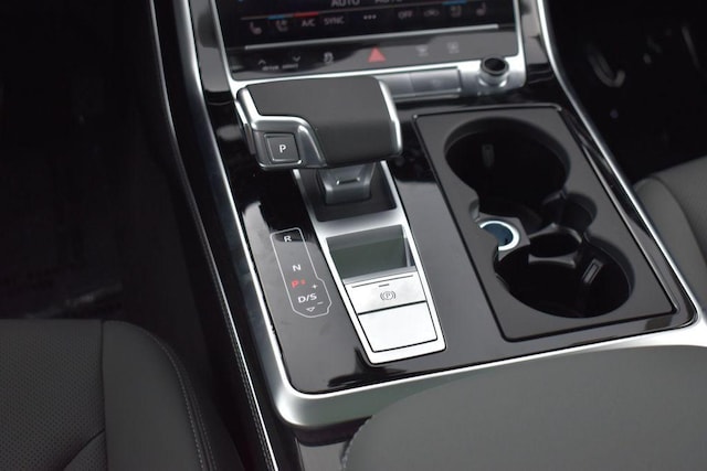 2026 Audi Q7 Premium Plus - Photo 16