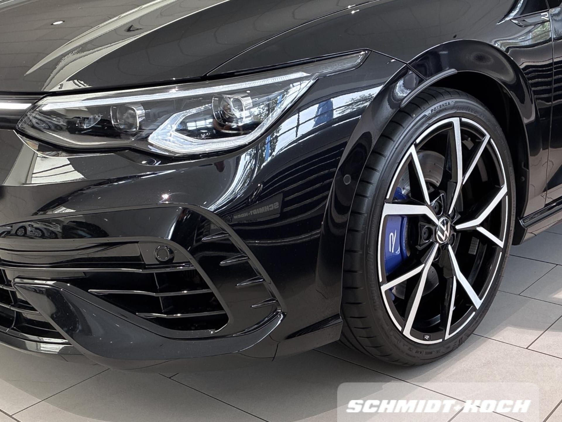 Volkswagen Golf Variant R