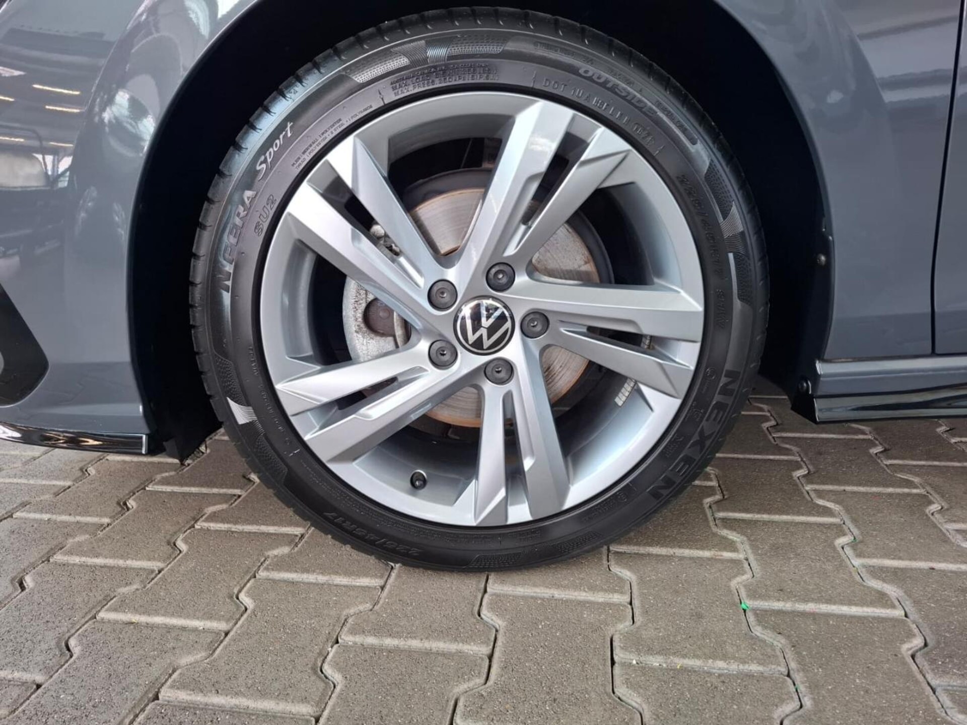 Volkswagen Golf Variant R-Line