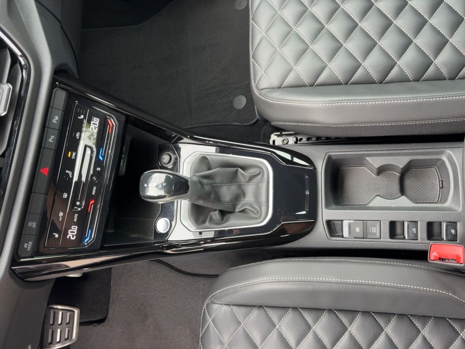Volkswagen T-Roc Cabriolet – Bild 17