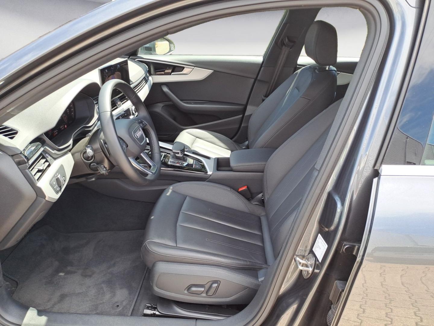 Image about Audi A4 Avant S line 35 TFSI S tronic