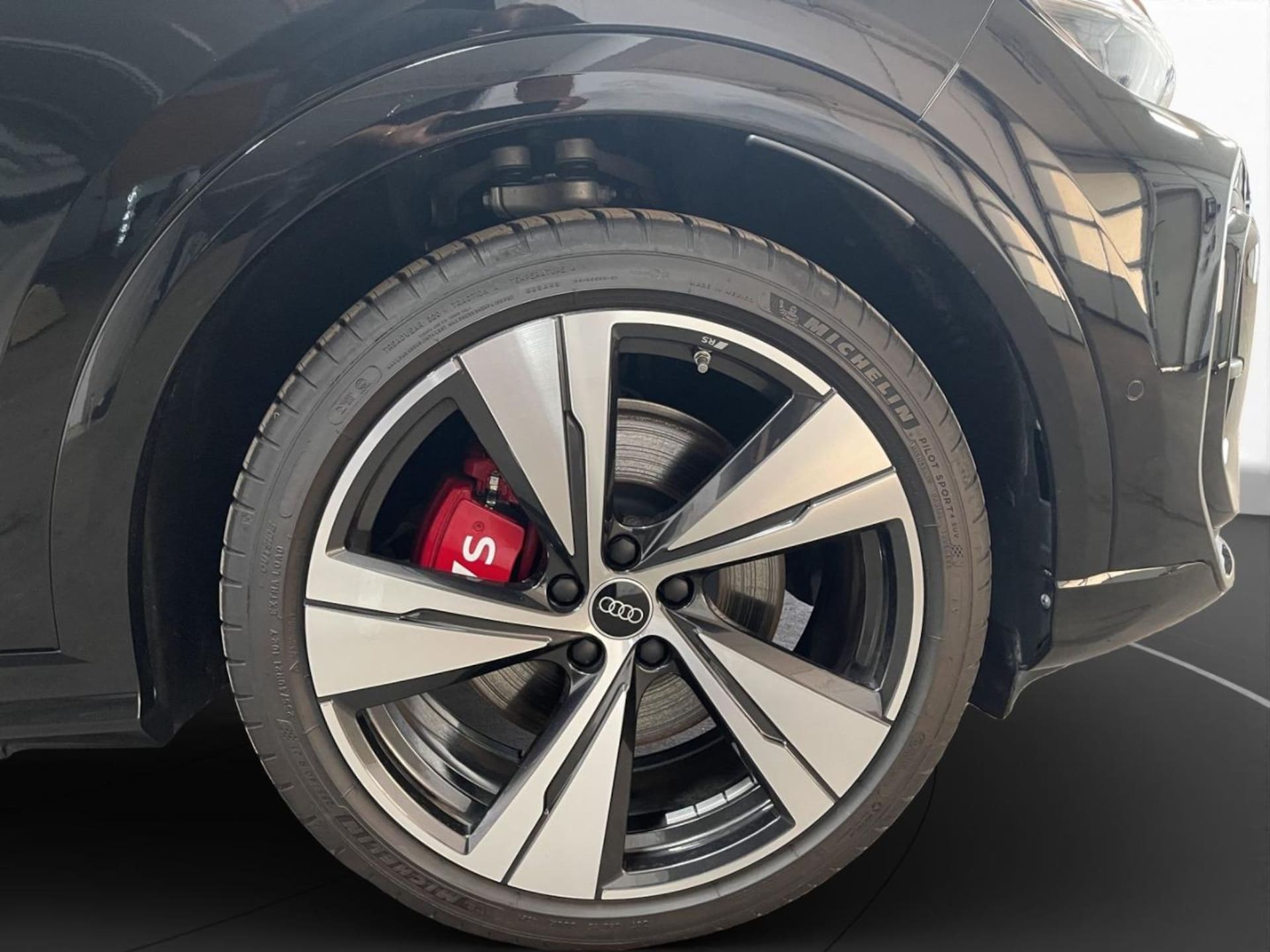 Audi SQ5 Sportback edition one