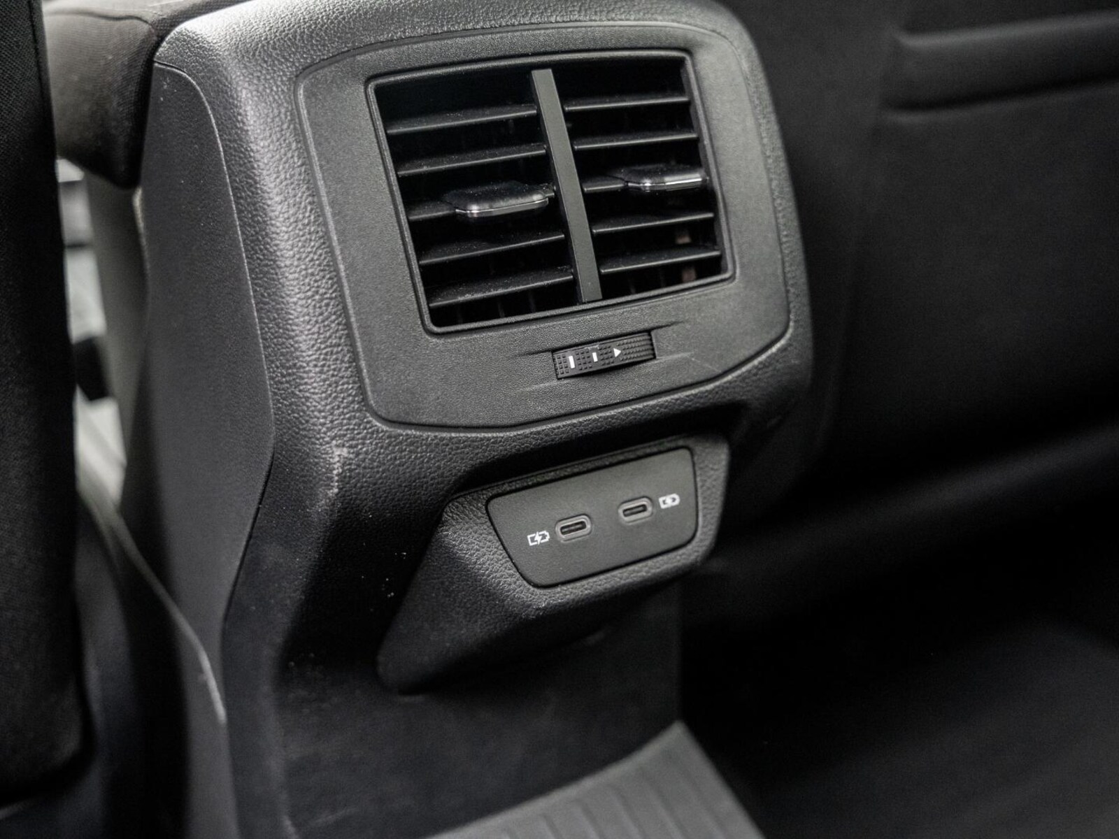 Volkswagen T-Roc – Bild 9