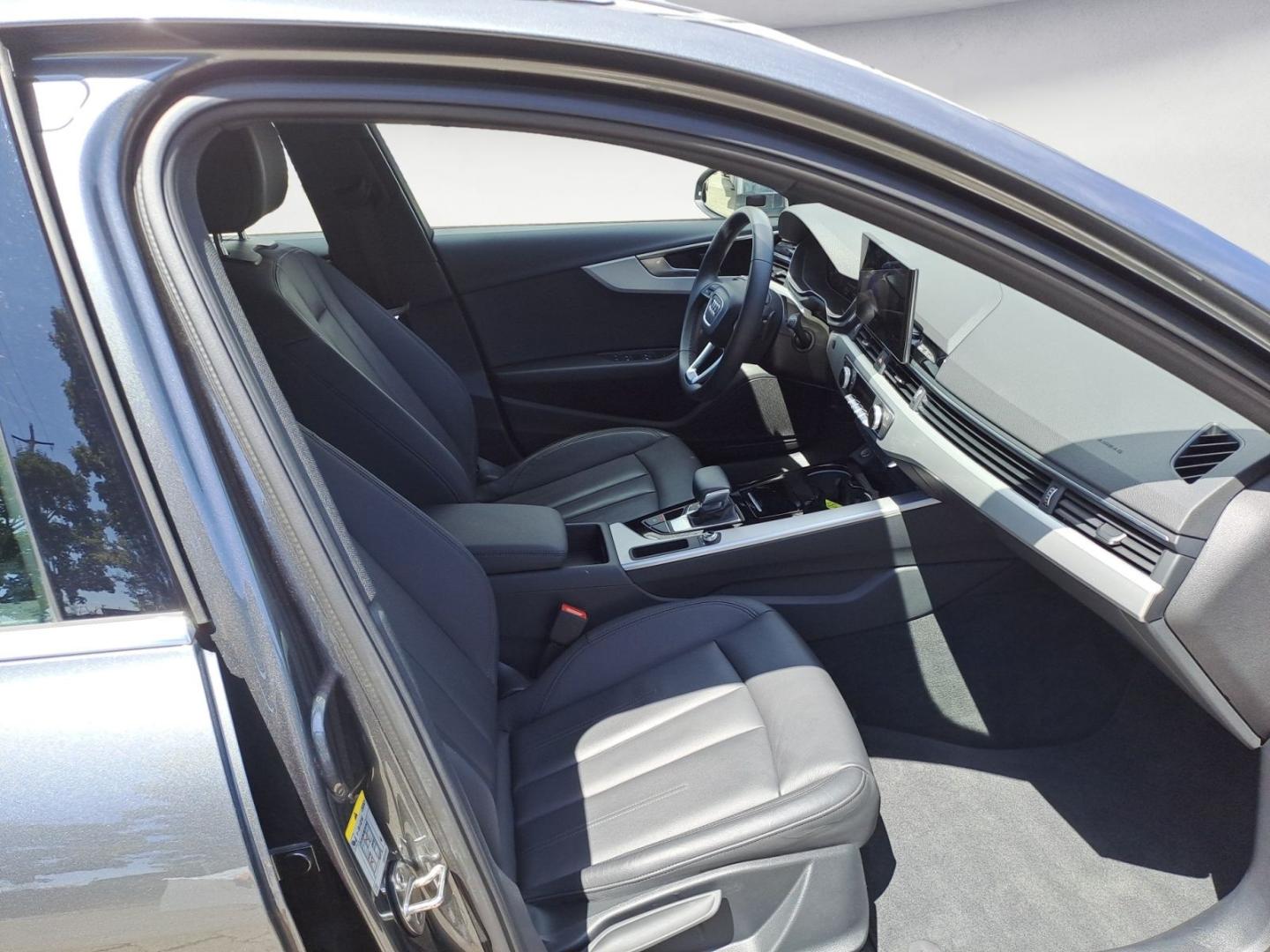 Image about Audi A4 Avant S line 35 TFSI S tronic