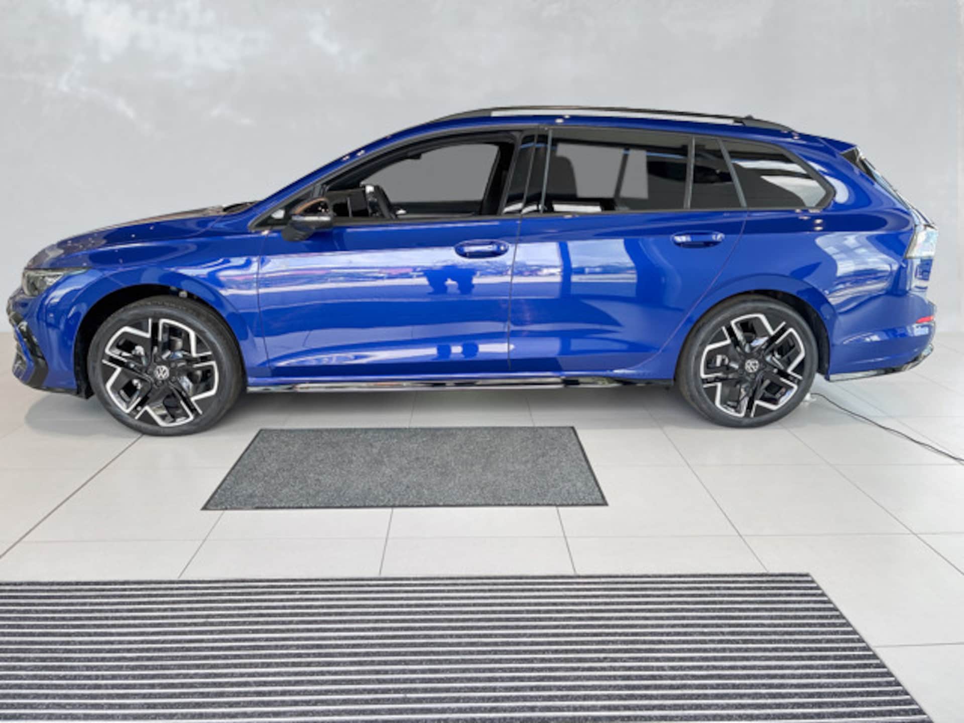 Volkswagen Golf Variant R-Line