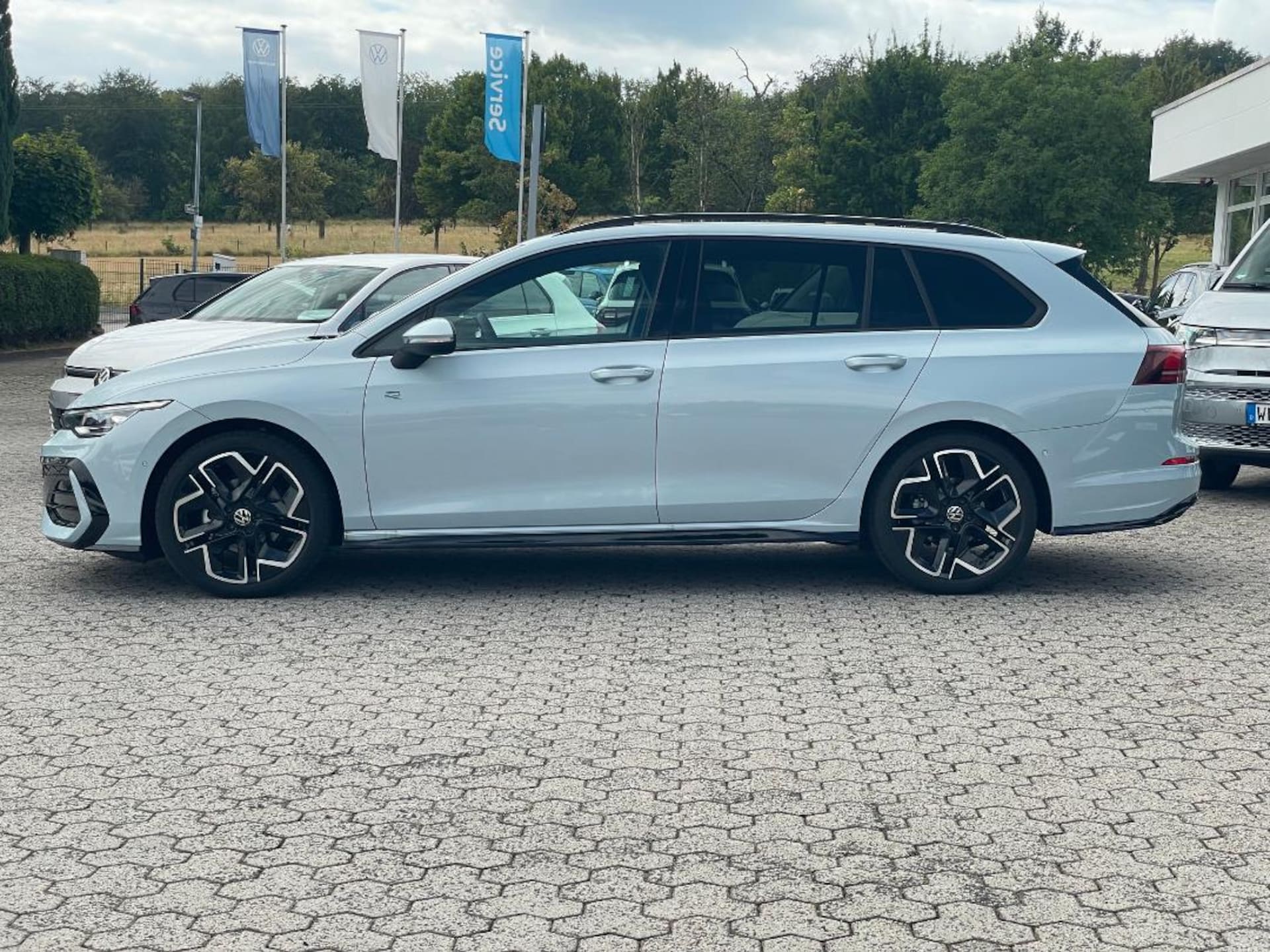 Volkswagen Golf Variant R-Line