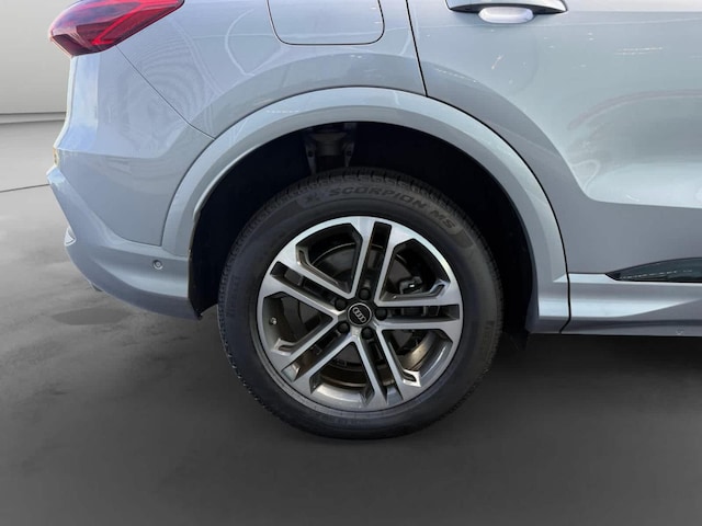 2025 Audi Q5 Premium Plus - Photo 9