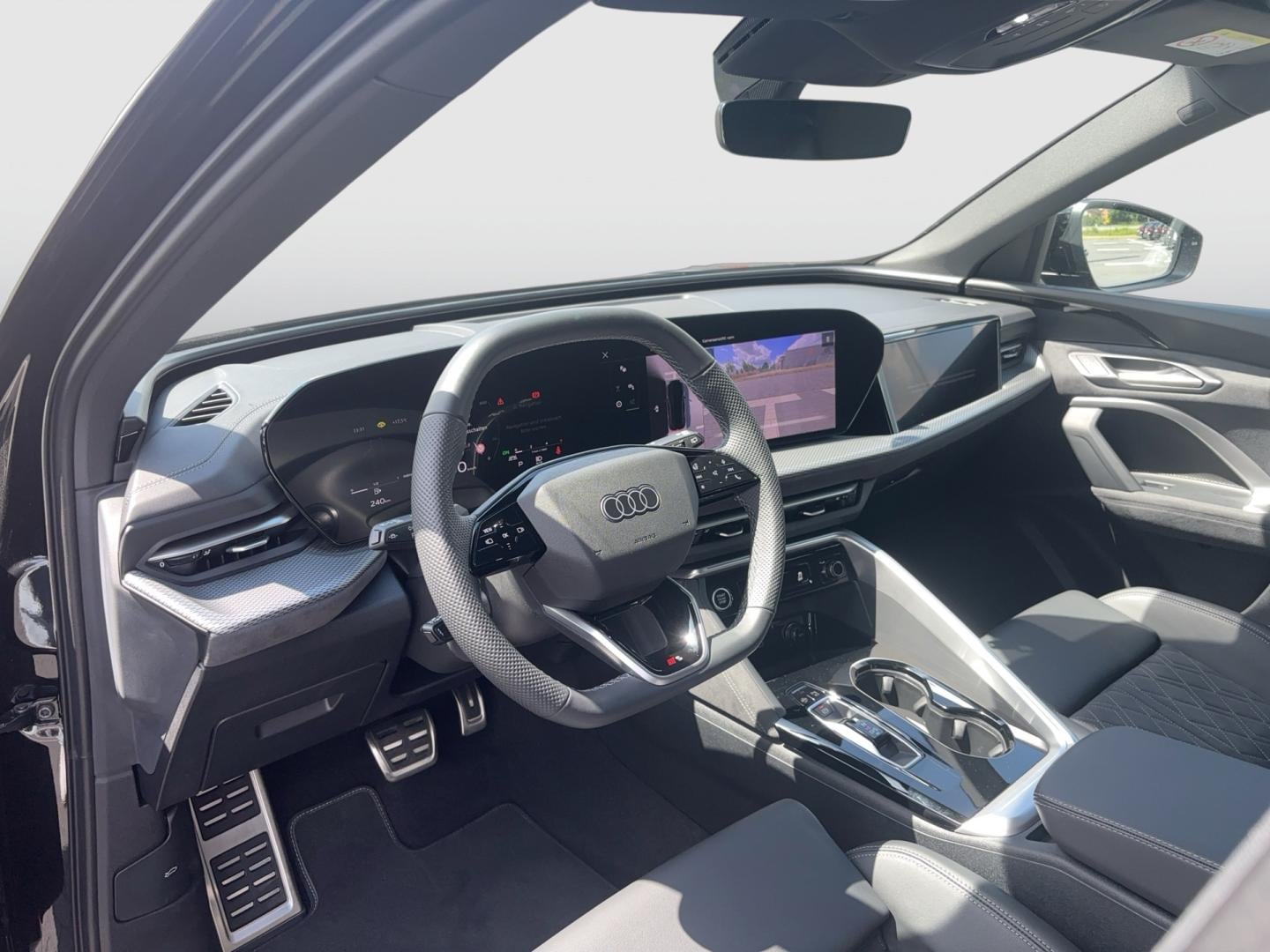 Bild über Audi Q5 SUV TDI quattro 150 kW S tronic - für weitere Informationen kontaktieren Sie den Audi Partner