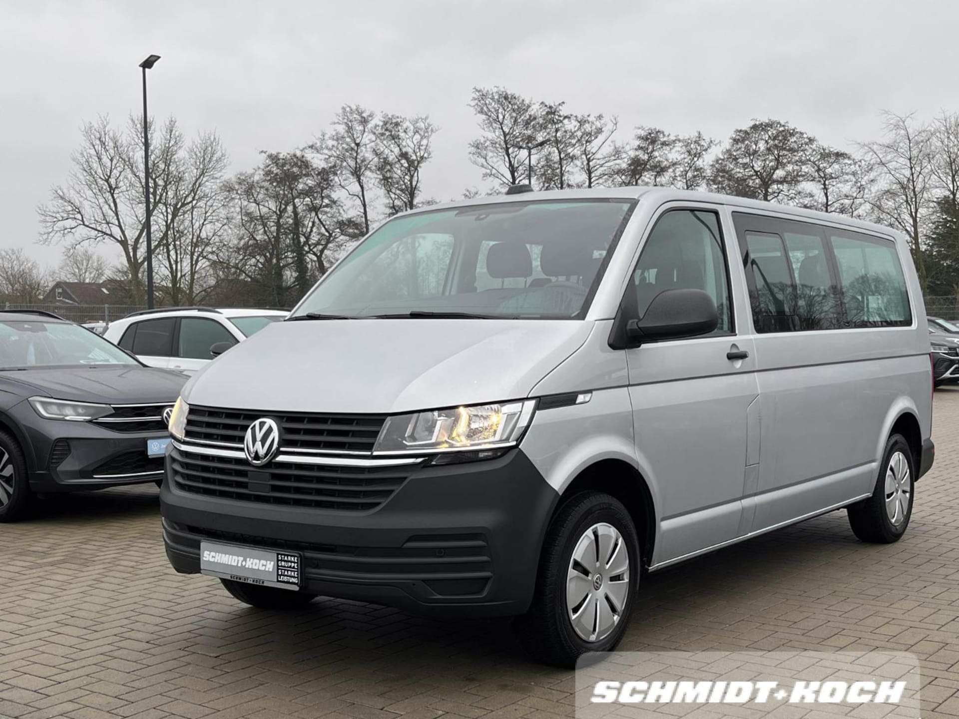 Volkswagen T6.1 Transporter Kombi langer Radstand