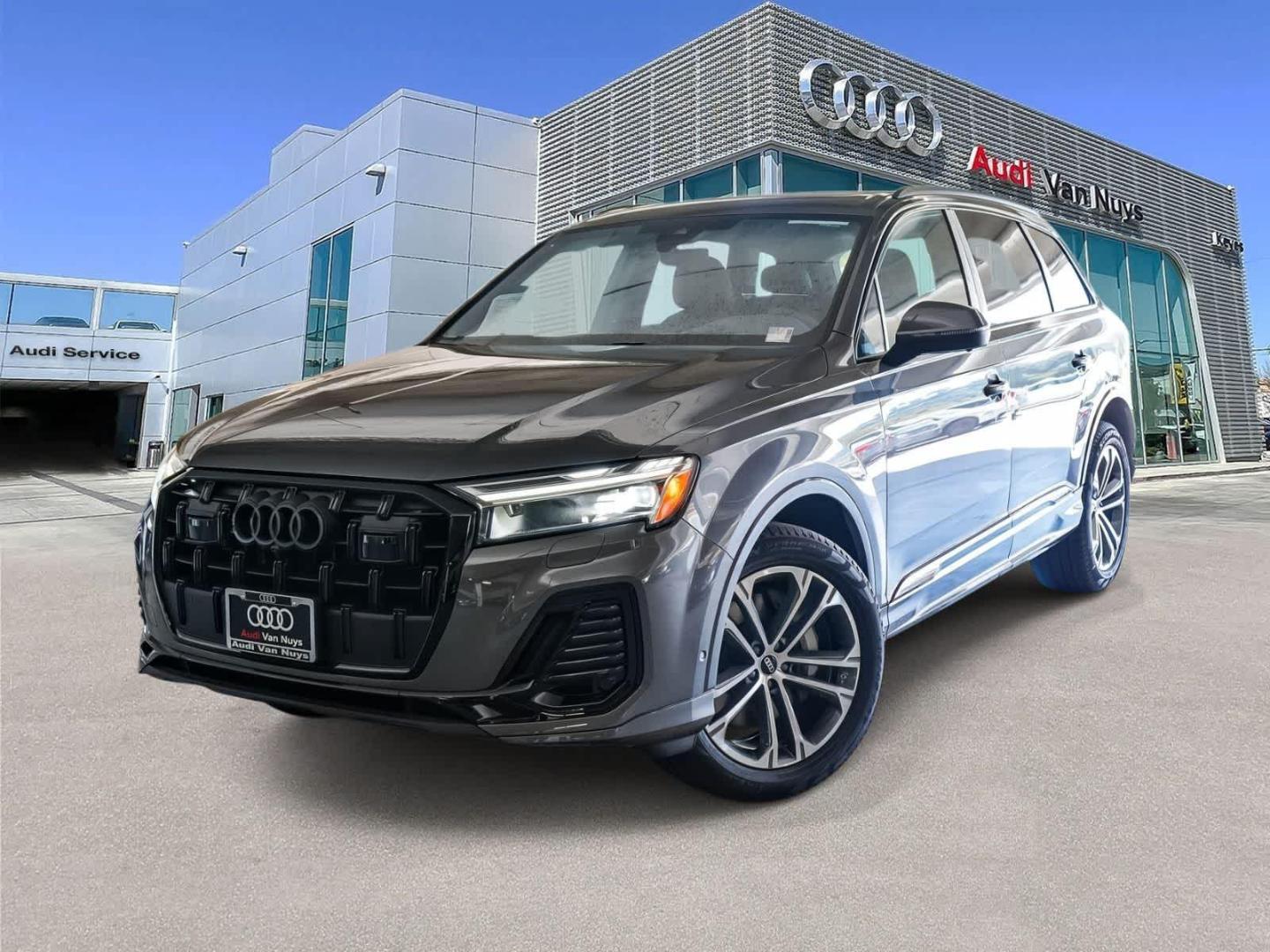 2026 Audi Q7 45 Premium Plus quattro Tiptronic's photo