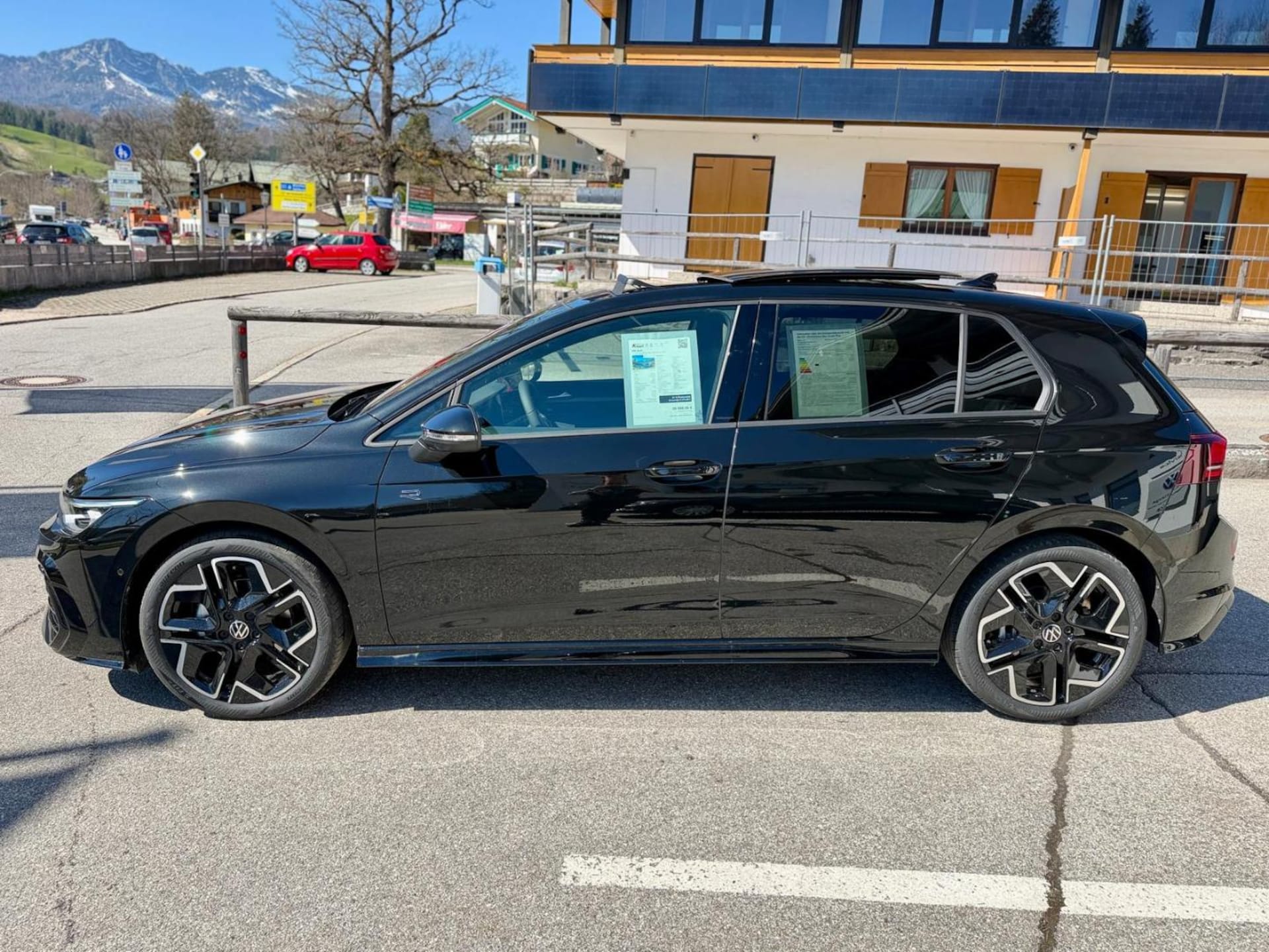 Volkswagen Golf R-Line