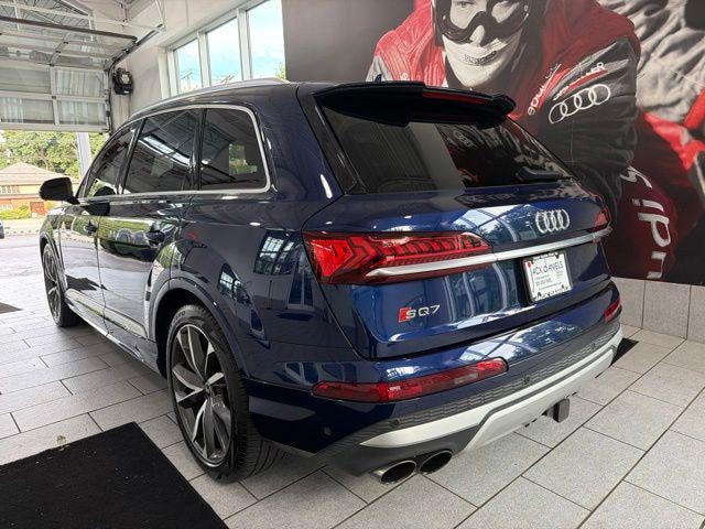 2023 Audi SQ7