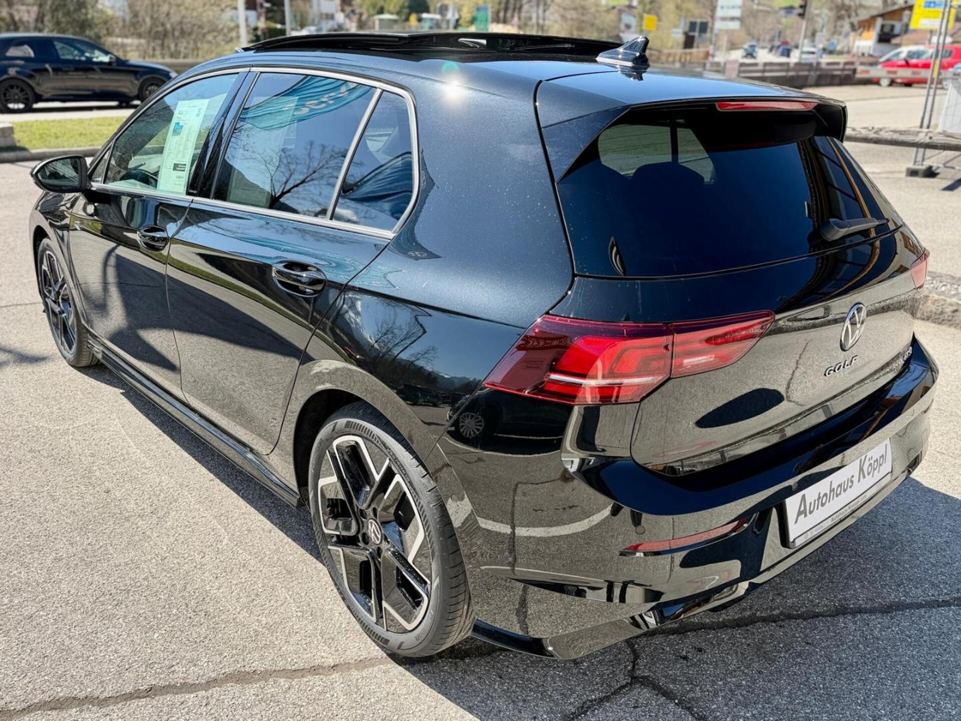 Volkswagen Golf R-Line