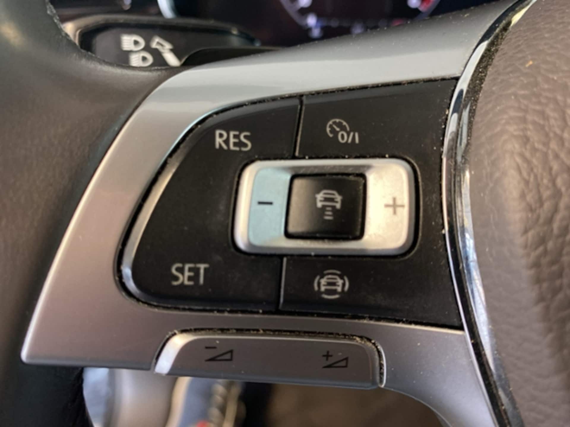 Volkswagen Touareg Basis-Modell