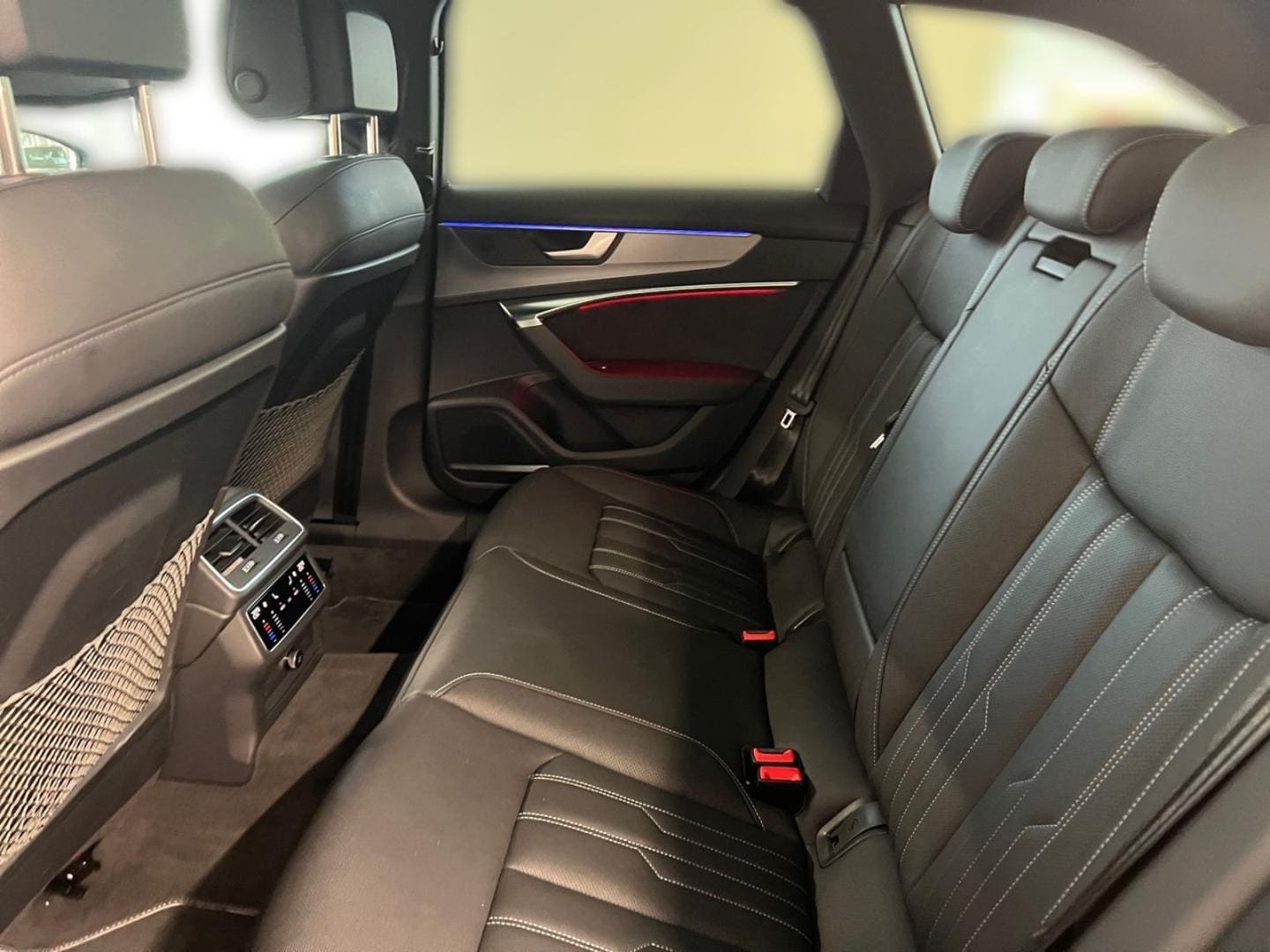 Bild über Audi S6 Avant TDI quattro tiptronic - für weitere Informationen kontaktieren Sie den Audi Partner