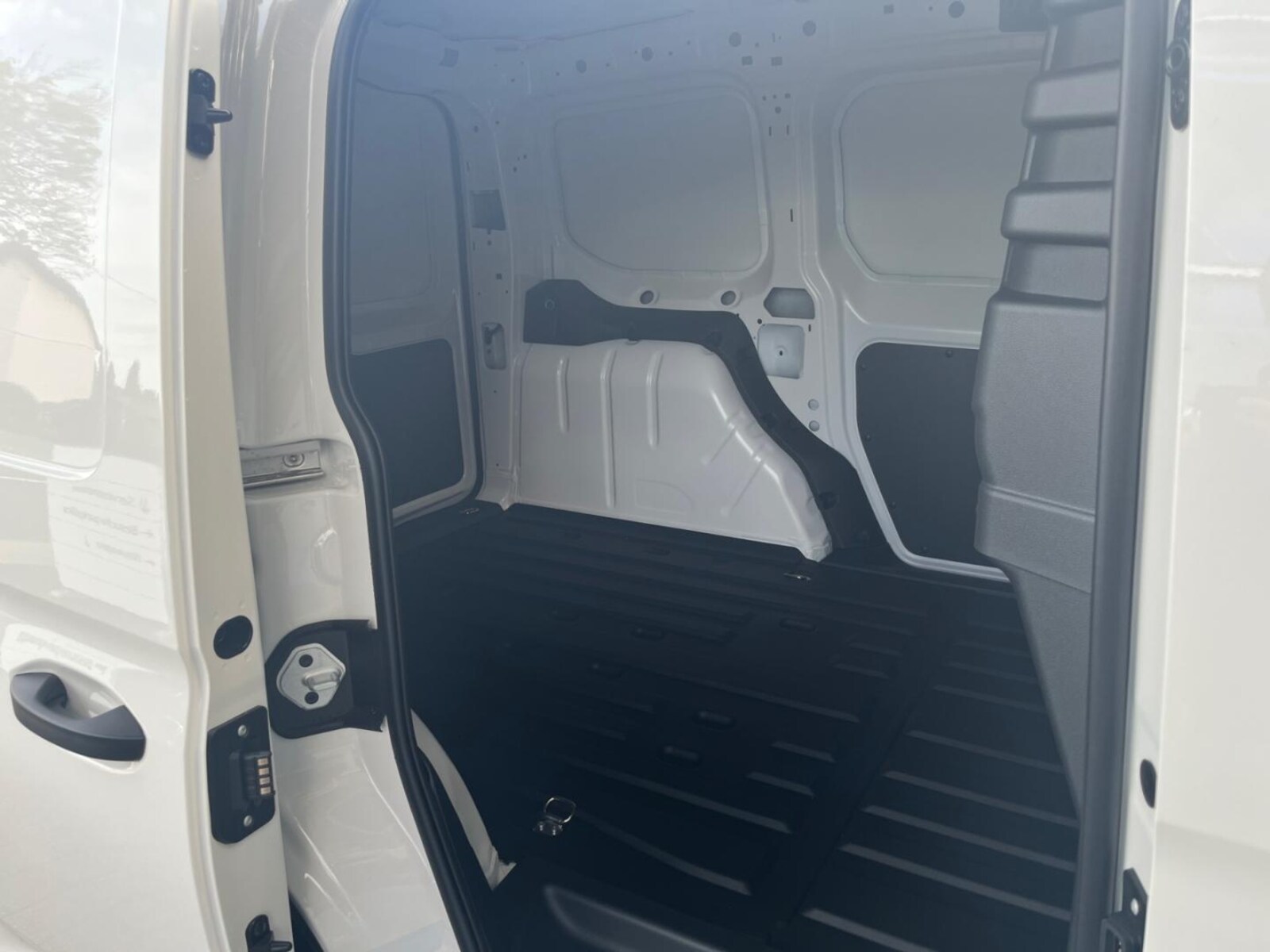 Volkswagen Caddy Cargo – Bild 9