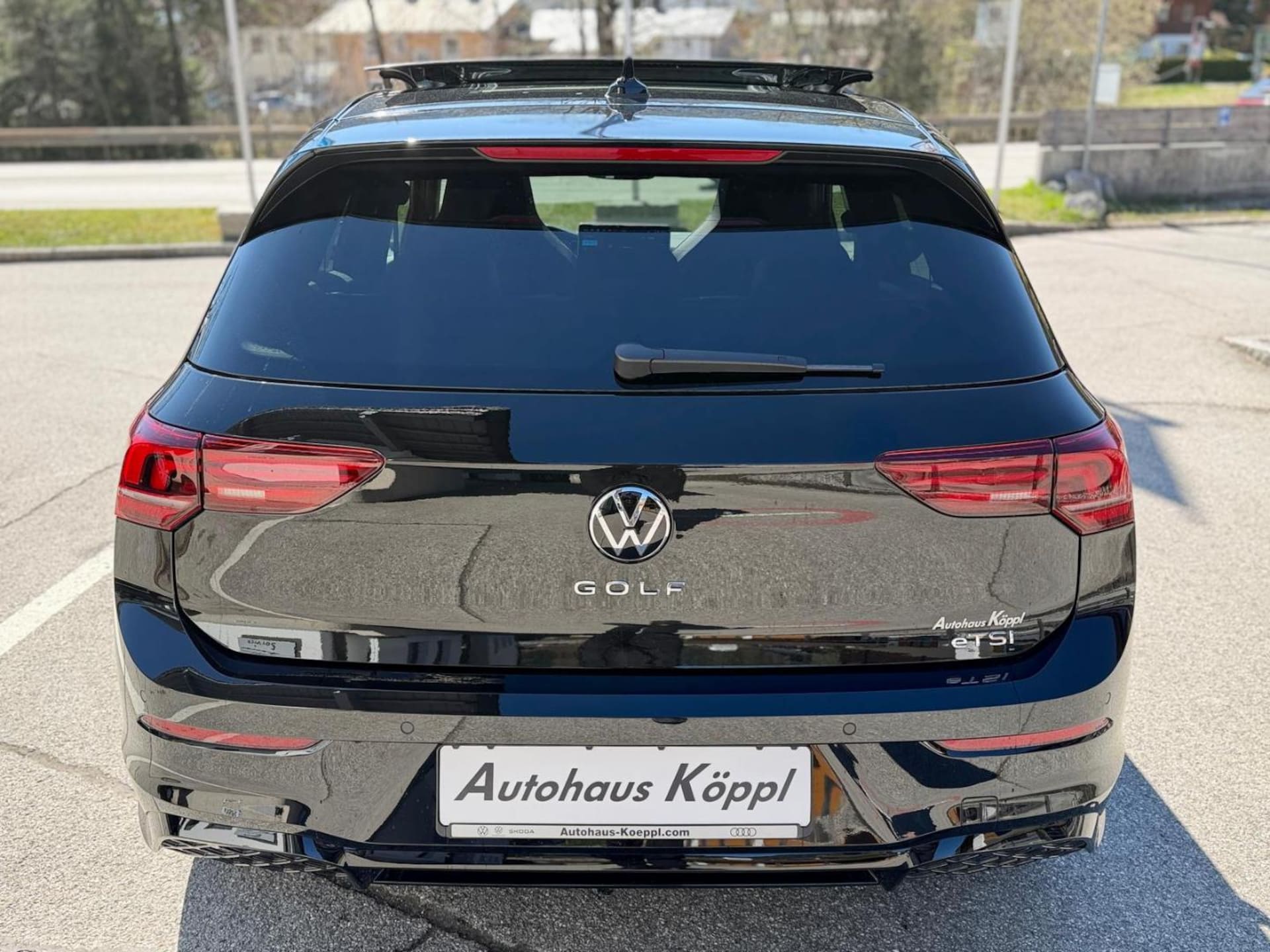 Volkswagen Golf R-Line