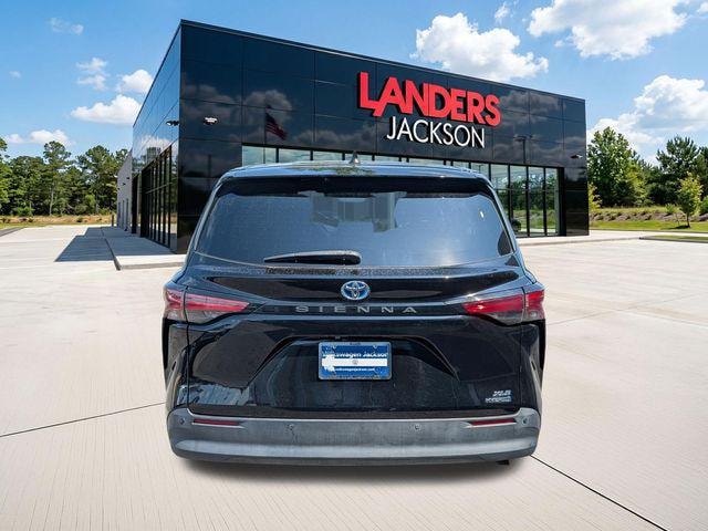 2021 Toyota Sienna