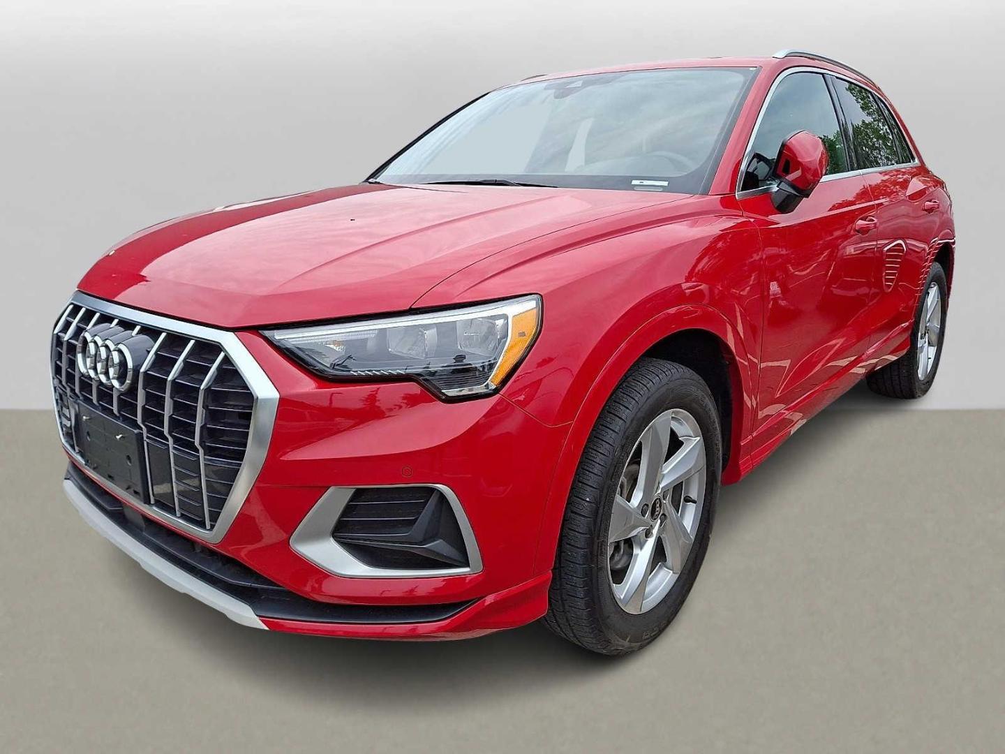 2022 Audi Q3 40 TFSI Premium quattro's photo
