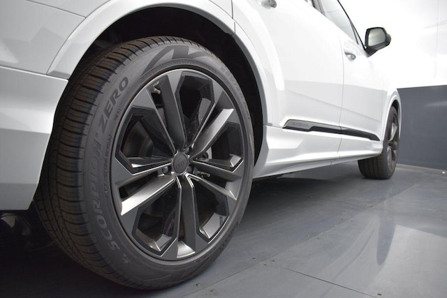 2026 Audi Q7 Premium Plus - Photo 24