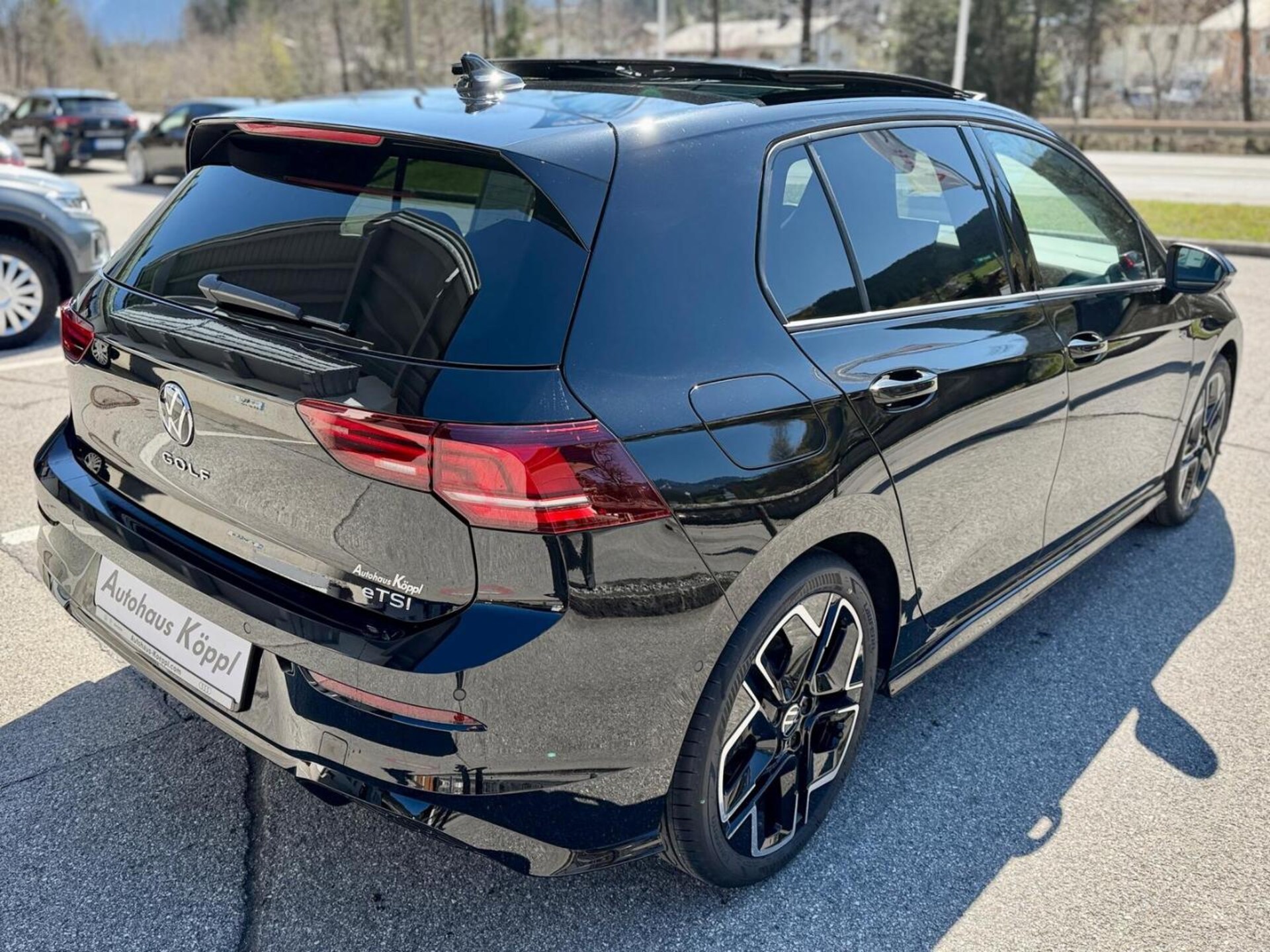 Volkswagen Golf R-Line